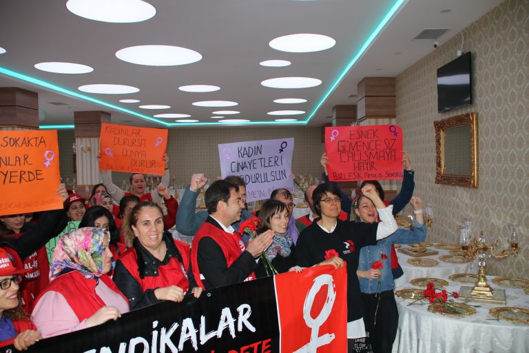 Direnişin Simgesi Flormar İşçileri Kazandı!