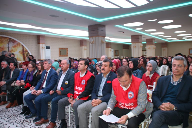 Direnişin Simgesi Flormar İşçileri Kazandı!