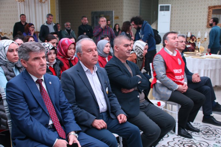 Direnişin Simgesi Flormar İşçileri Kazandı!