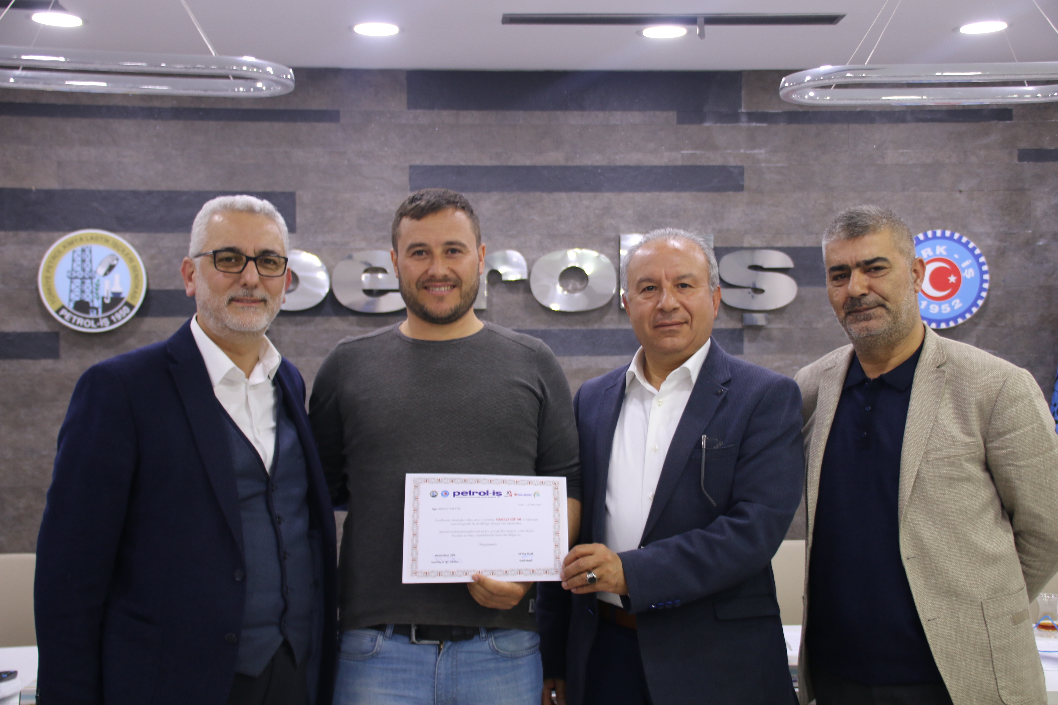 Cambro Özay’da TİS Görüşmeleri Başladı