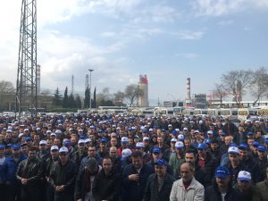 KOCAELİ TÜPRAŞ İŞÇİLERİ “TOPLU SÖZLEŞMEDE AİLEM İCİN HAZIRIM” DEDİ