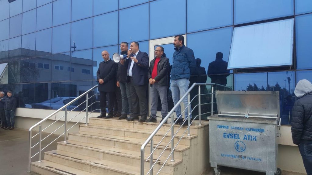 Batman Tüpraş'ta Protesto Eylemleri Devam Ediyor