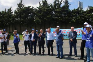 TÜPRAŞ İŞÇİSİ KOÇ HOLDİNG ÖNÜNDE