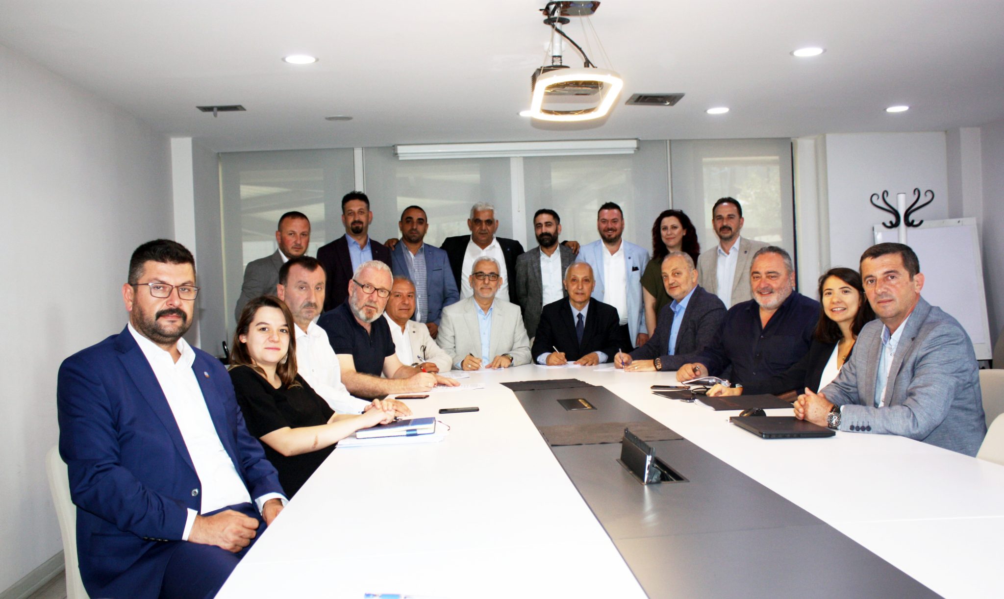 STANDARD PROFİL EGE’DE SÖZLEŞME İMZALANDI