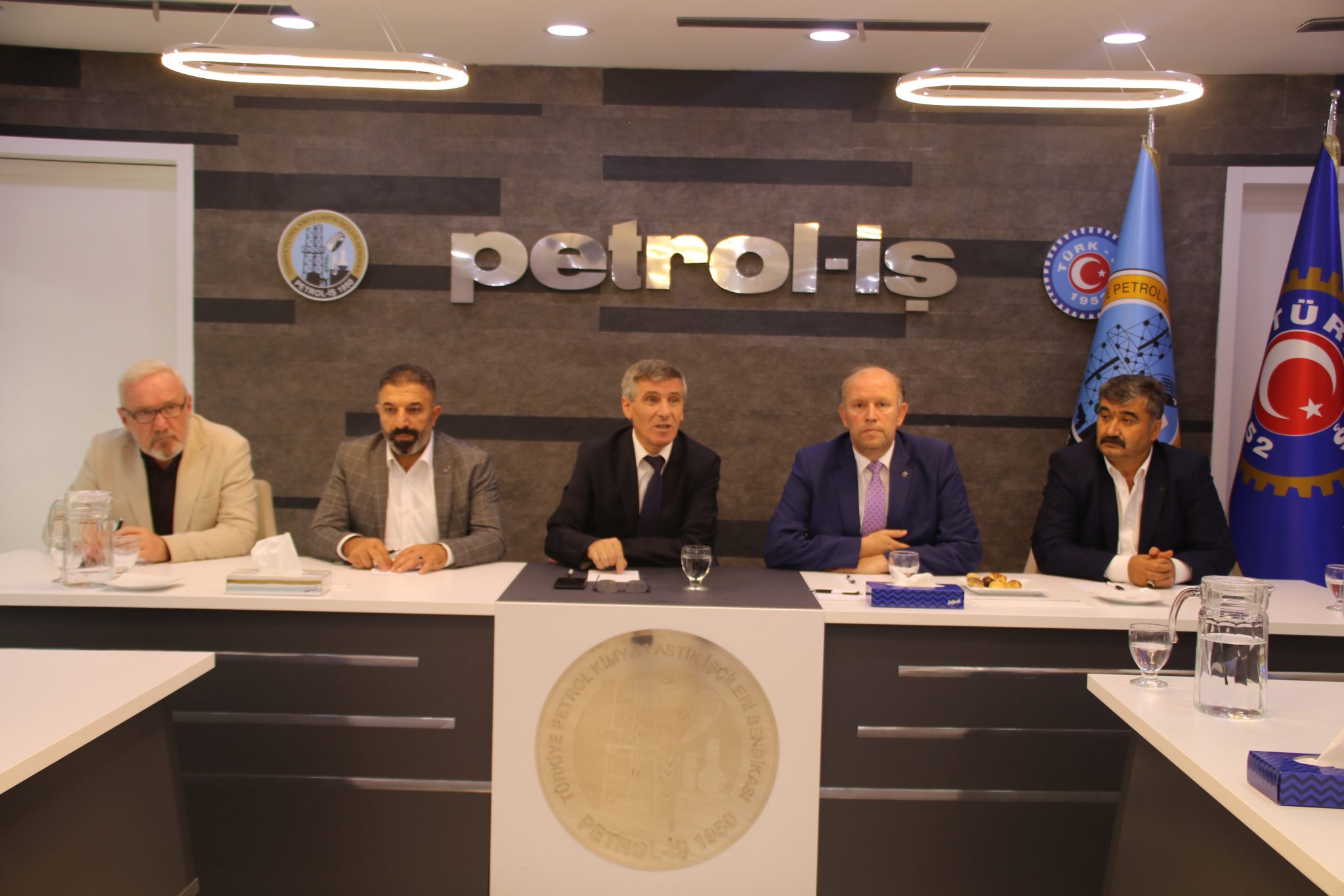 YENİ DÖNEMİN İLK BAŞKANLAR KURULU TOPLANDI