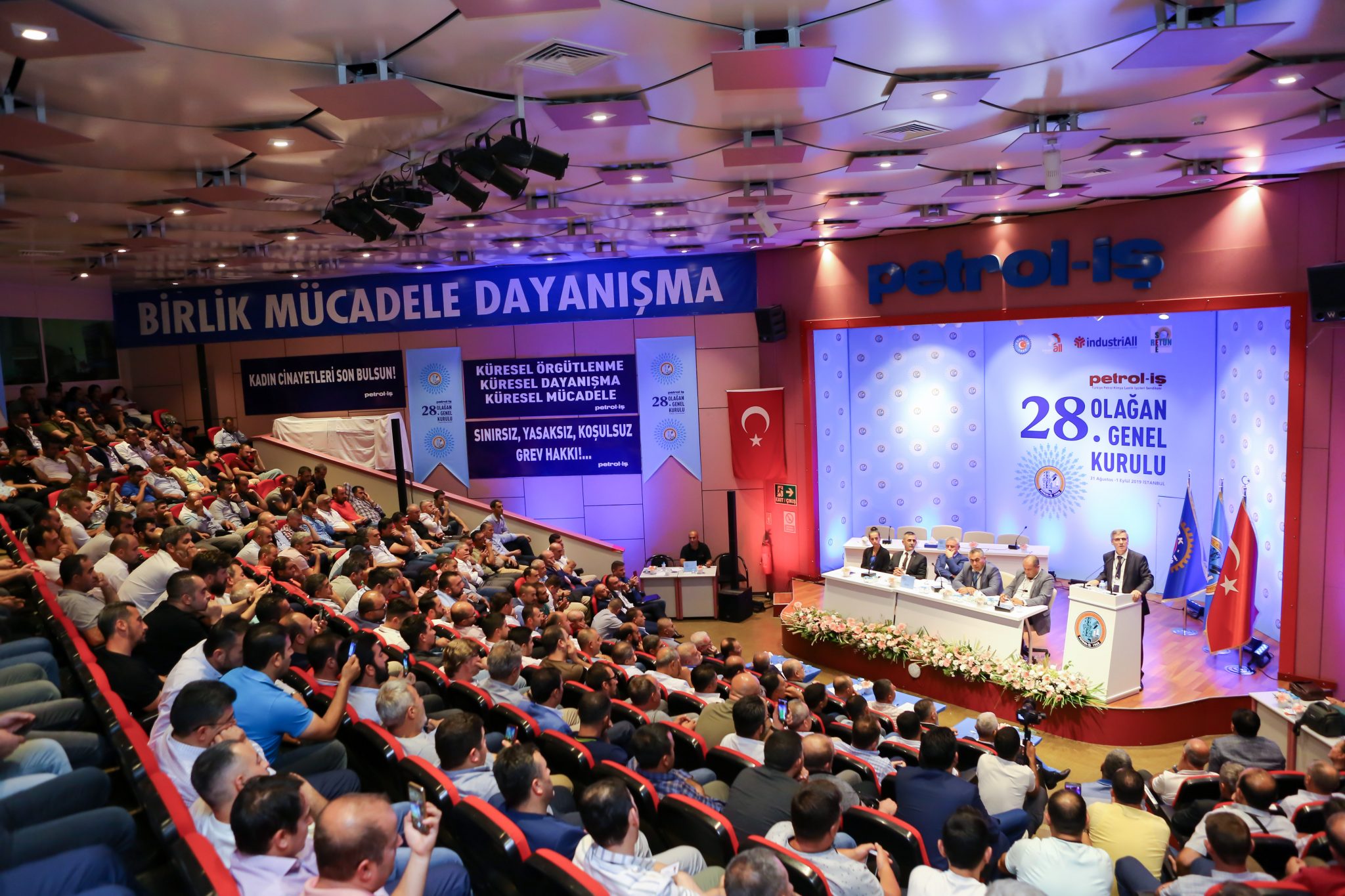 YENİ MERKEZ YÖNETİMİ BELİRLENDİ