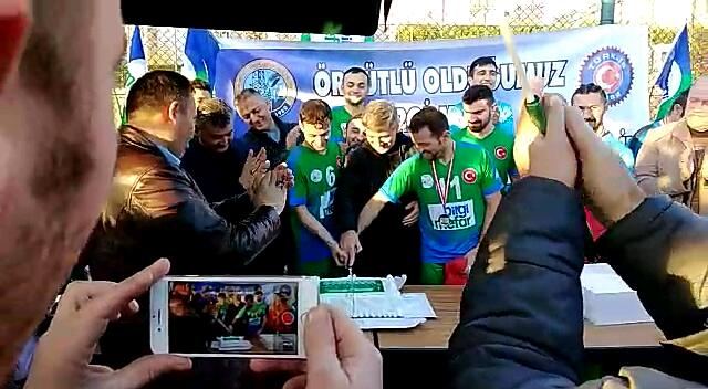 Merkez Yöneticilerimiz Kupa Töreninde