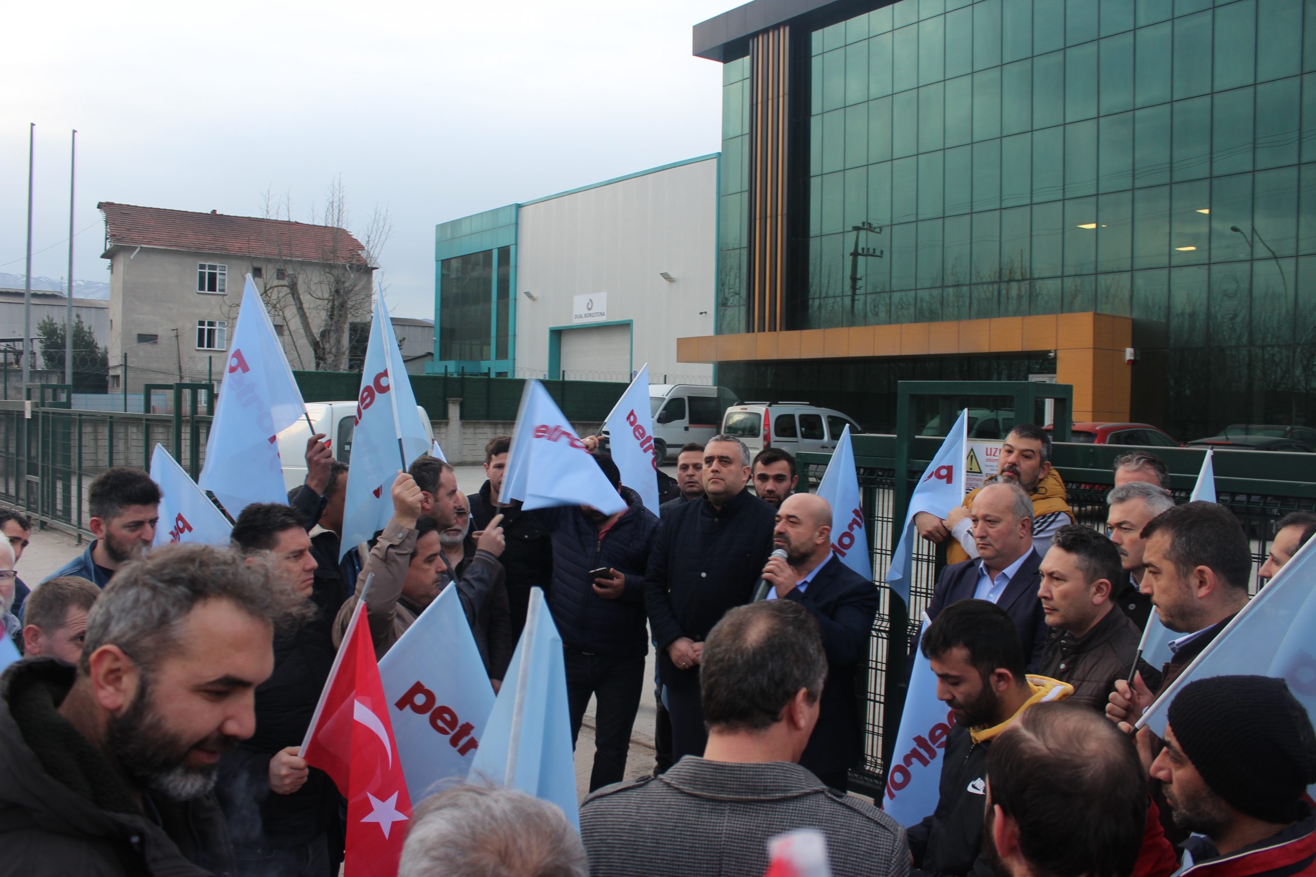 TEM Trafo'da Sendikalı Olma Mücadelesi