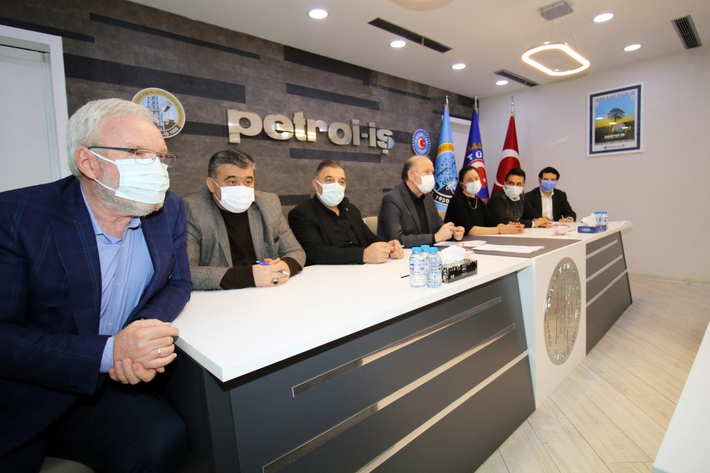 Sandoz Grup İşyerinde TİS İmzalandı