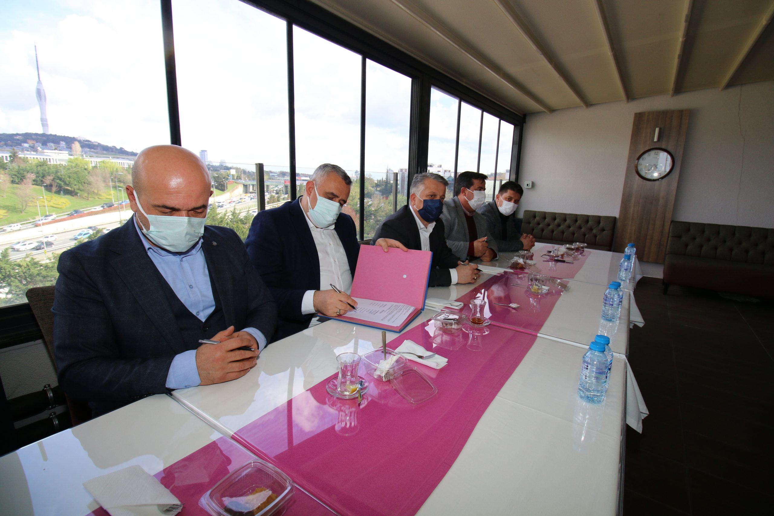 Ege Kimya ve Egesil Kimya İşyerinde TİS İmzalandı