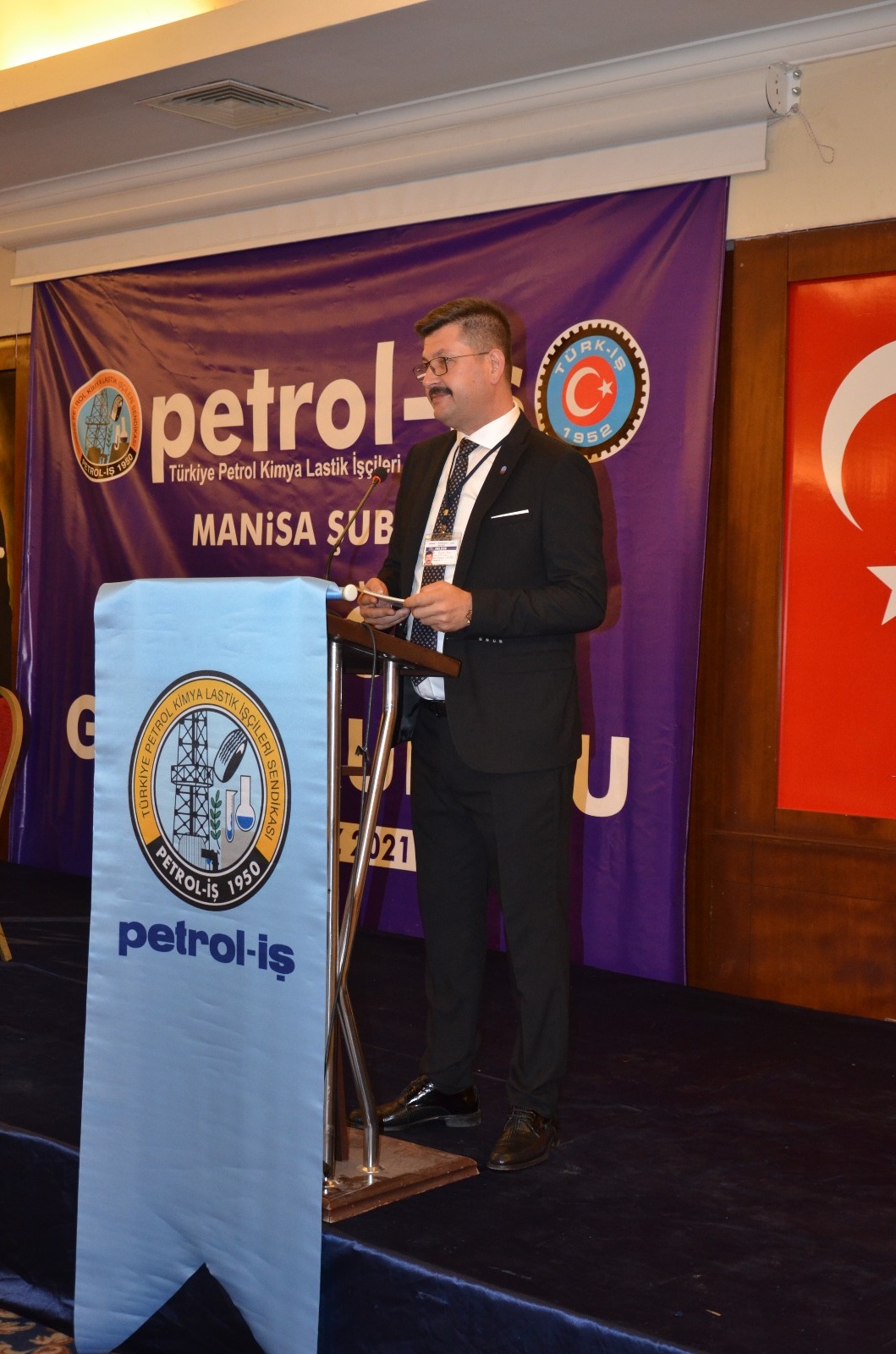 EMRAH YUNUS SARUHAN ŞUBE BAŞKANI OLDU