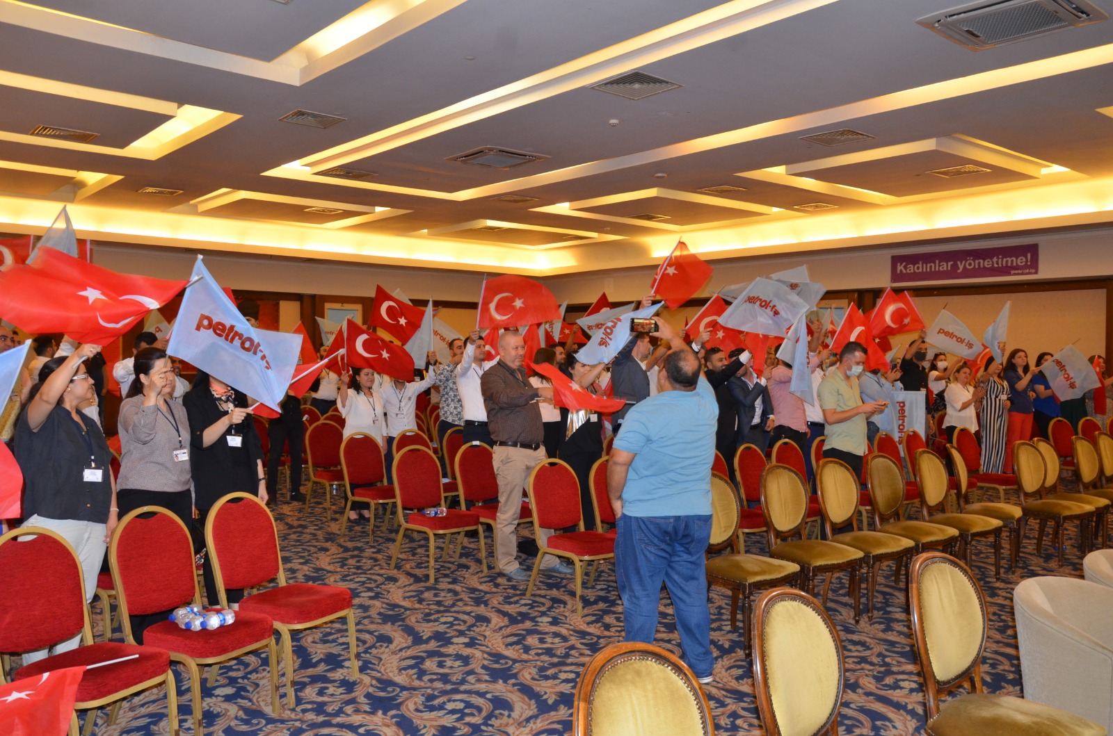 EMRAH YUNUS SARUHAN ŞUBE BAŞKANI OLDU