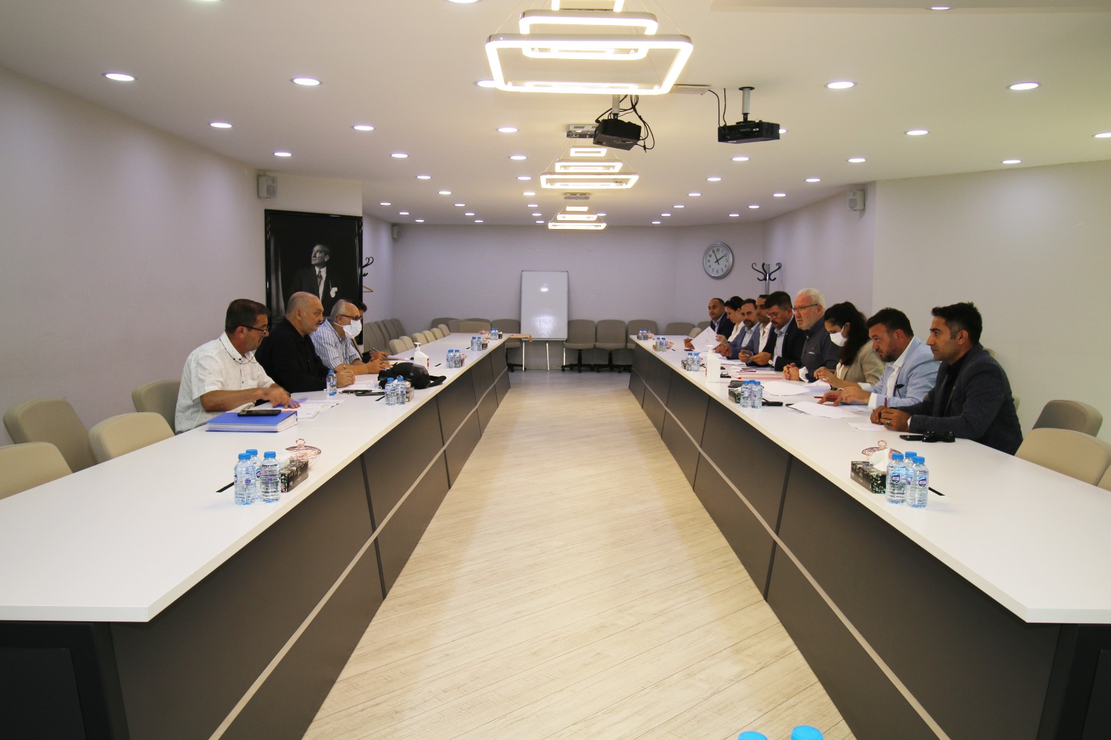 Manisa Şubemizde Örgütlü SP Ege’de TİS Görüşmeleri Devam Ediyor