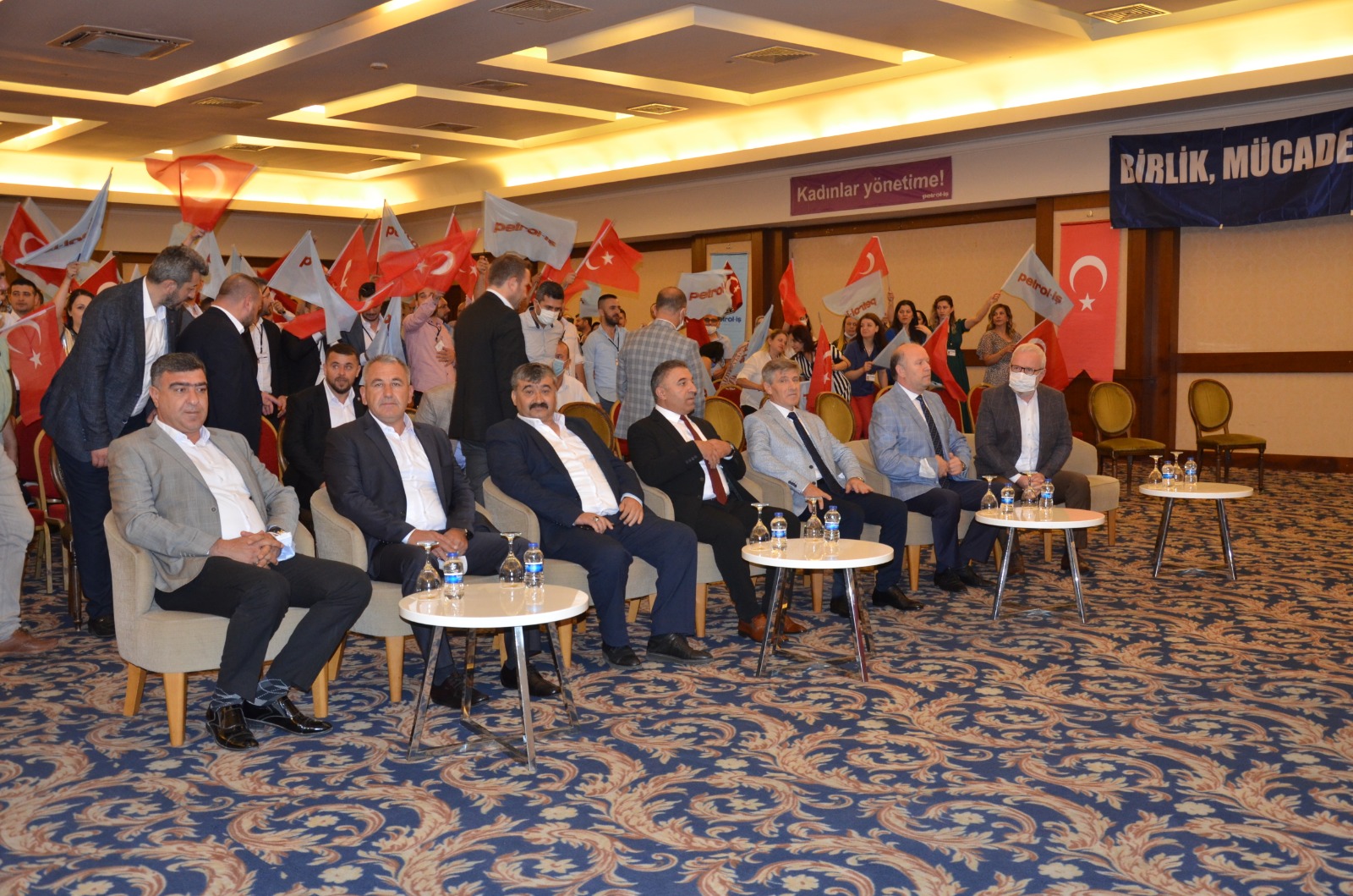 EMRAH YUNUS SARUHAN ŞUBE BAŞKANI OLDU