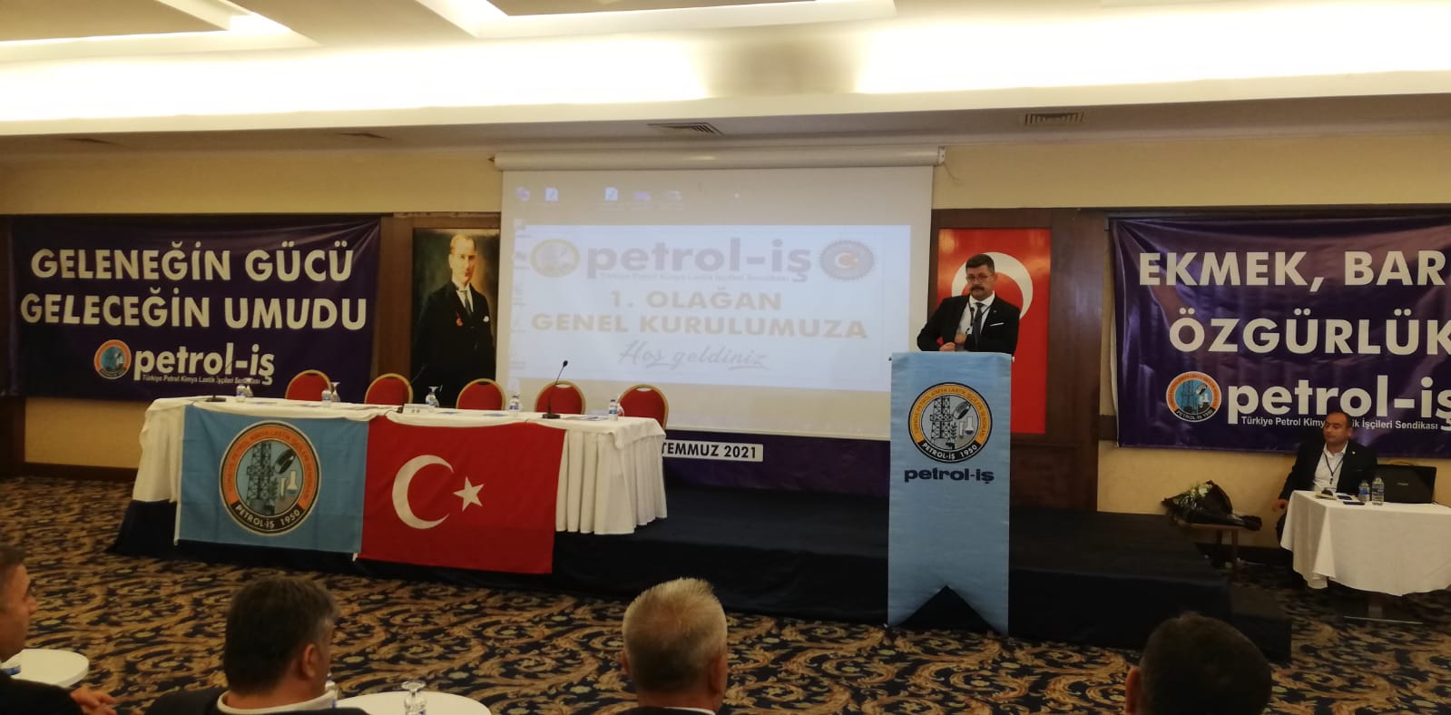 EMRAH YUNUS SARUHAN ŞUBE BAŞKANI OLDU