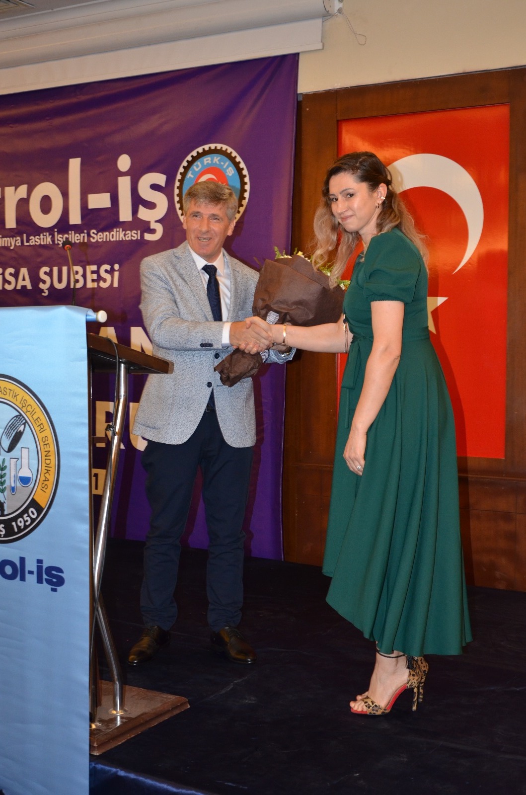 EMRAH YUNUS SARUHAN ŞUBE BAŞKANI OLDU