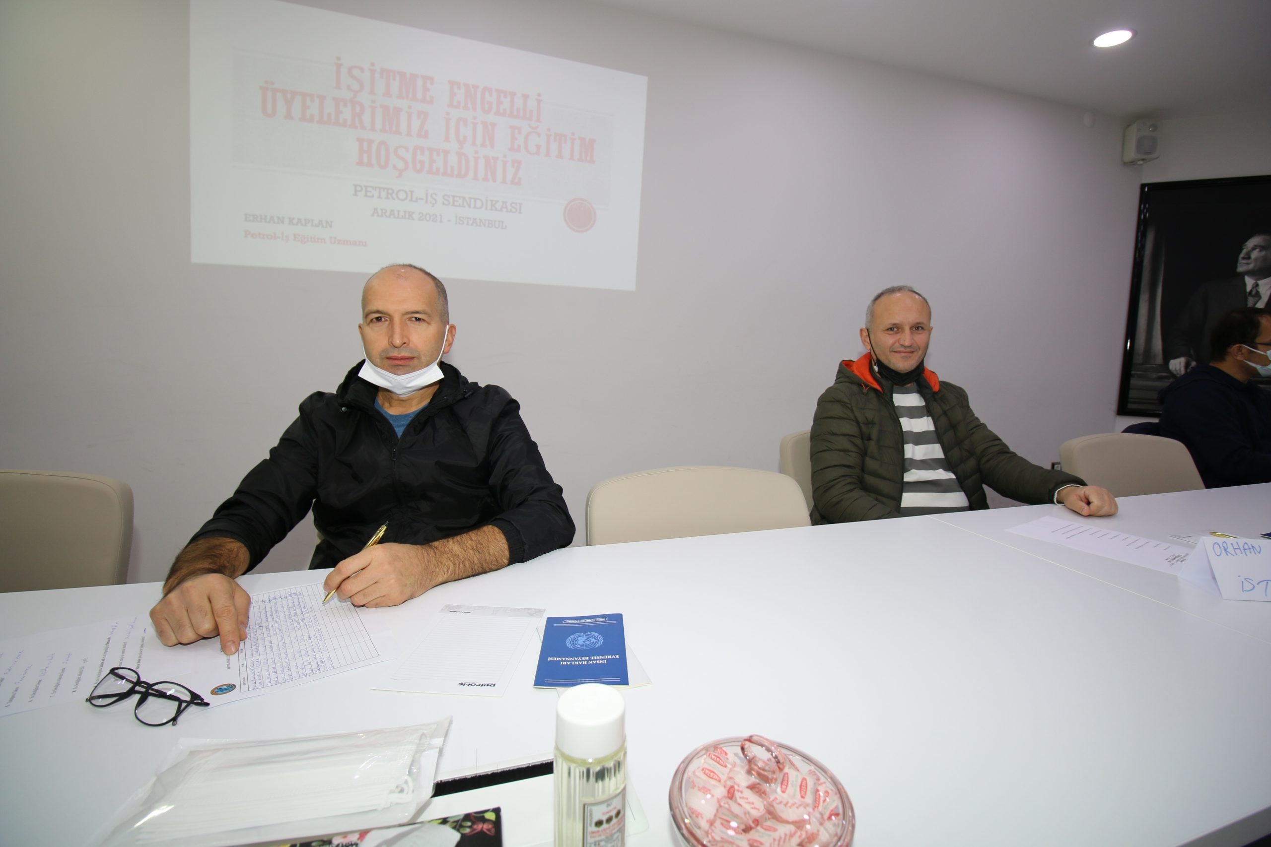 Türkiye’de Sendikal Alanda İlk Kez İşitme Engelli Üyeler İçin Sendikal Eğitim Yapılıyor