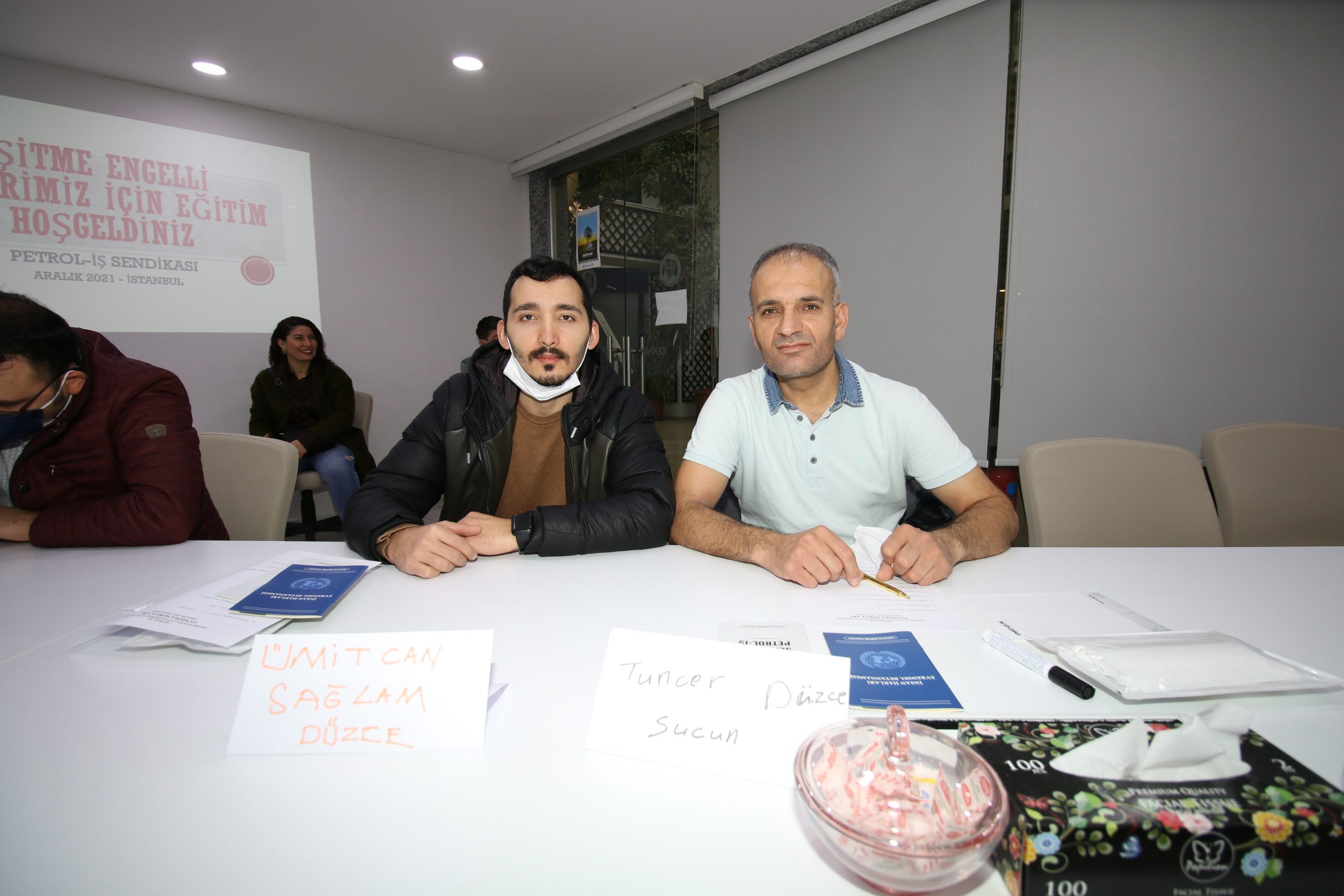 Türkiye’de Sendikal Alanda İlk Kez İşitme Engelli Üyeler İçin Sendikal Eğitim Yapılıyor