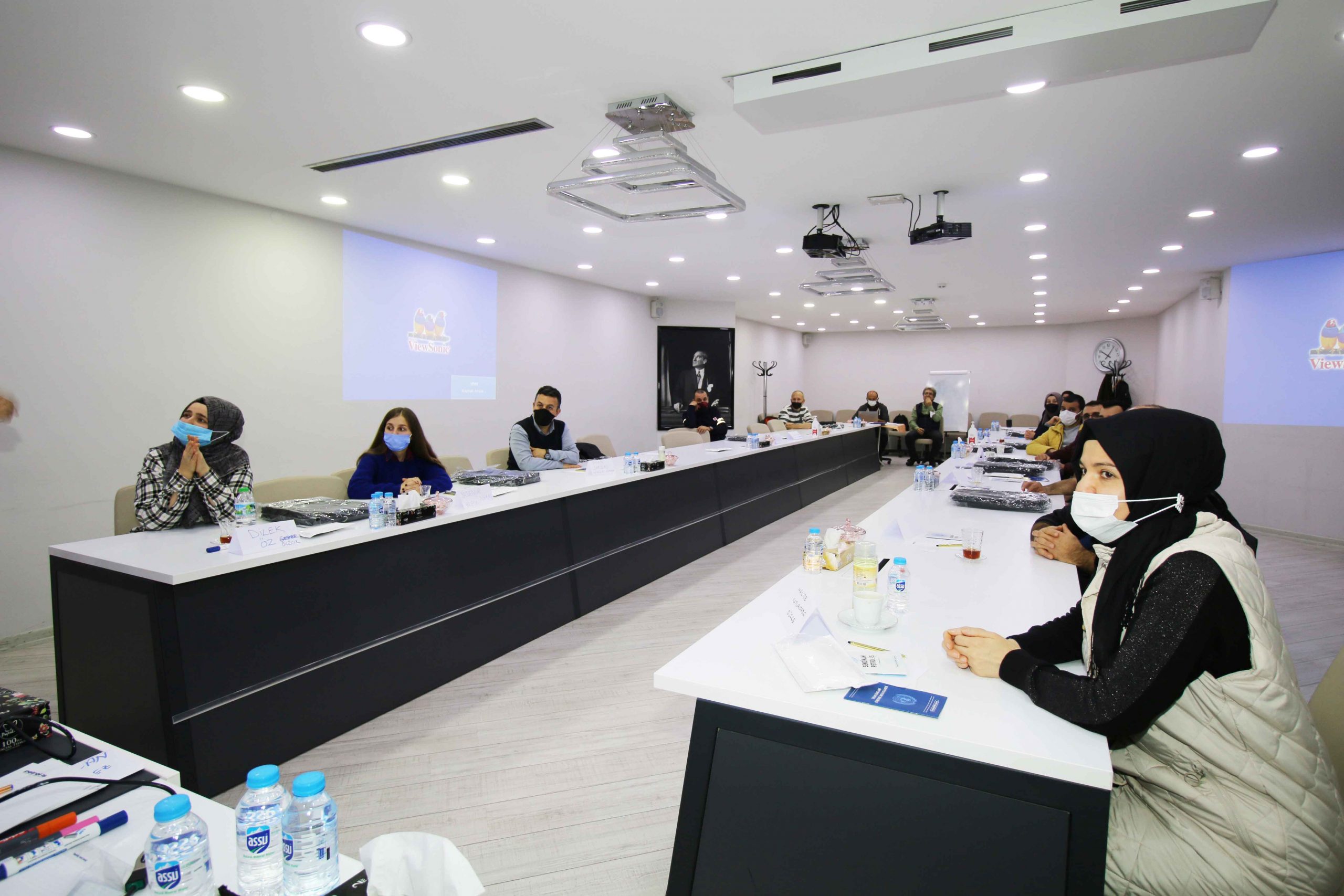 Türkiye’de Sendikal Alanda İlk Kez İşitme Engelli Üyeler İçin Sendikal Eğitim Yapılıyor