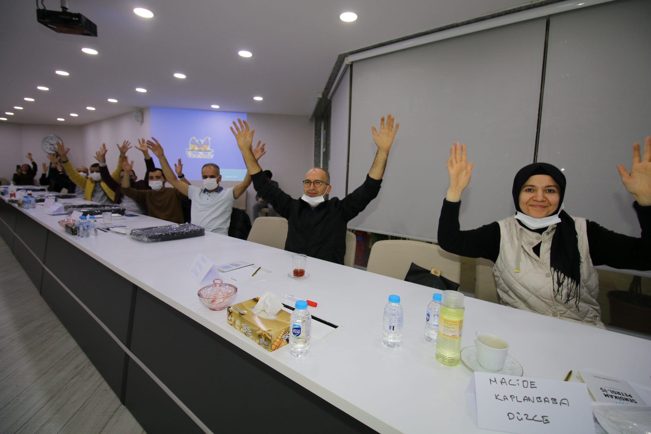 Türkiye’de Sendikal Alanda İlk Kez İşitme Engelli Üyeler İçin Sendikal Eğitim Yapılıyor