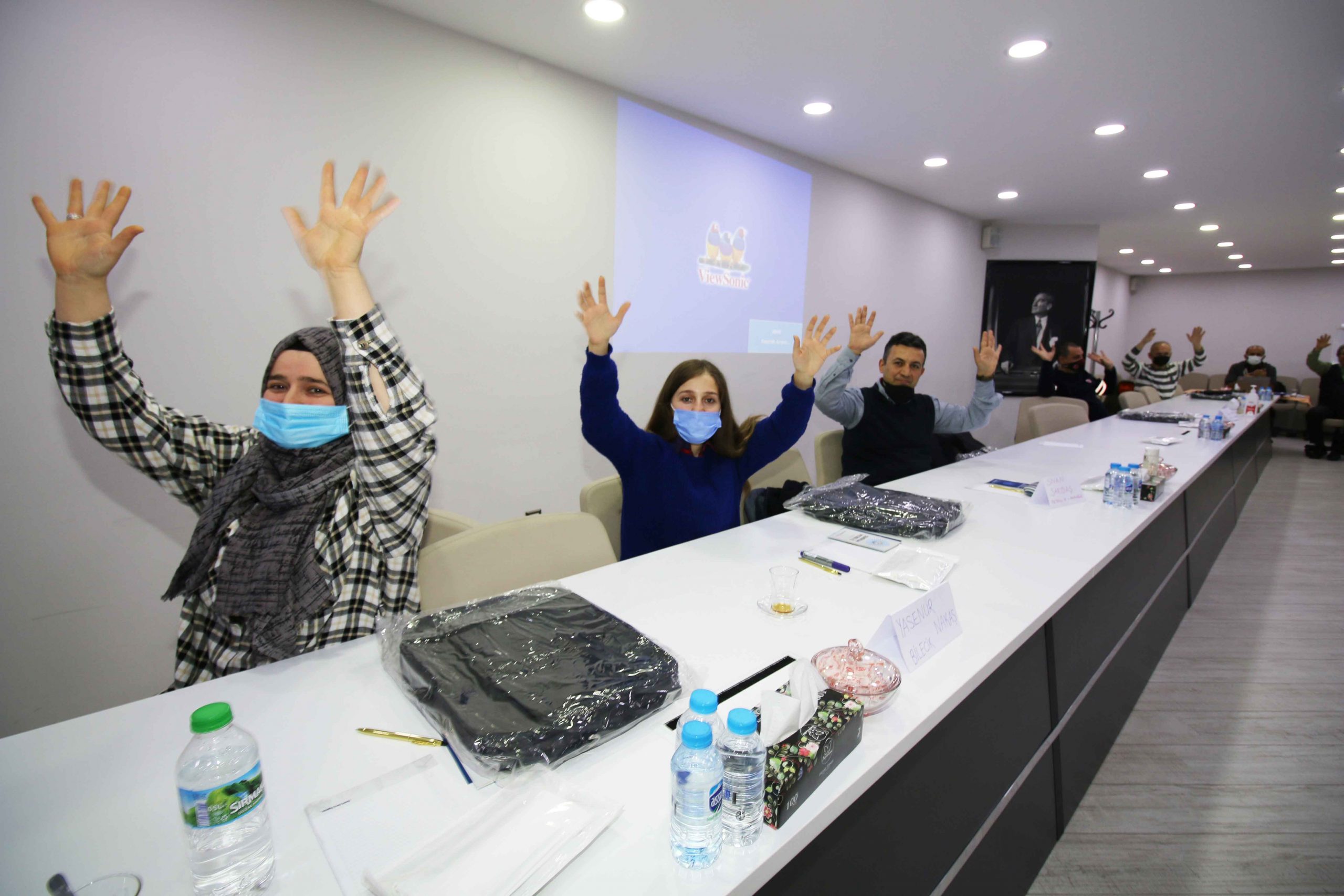 Türkiye’de Sendikal Alanda İlk Kez İşitme Engelli Üyeler İçin Sendikal Eğitim Yapılıyor