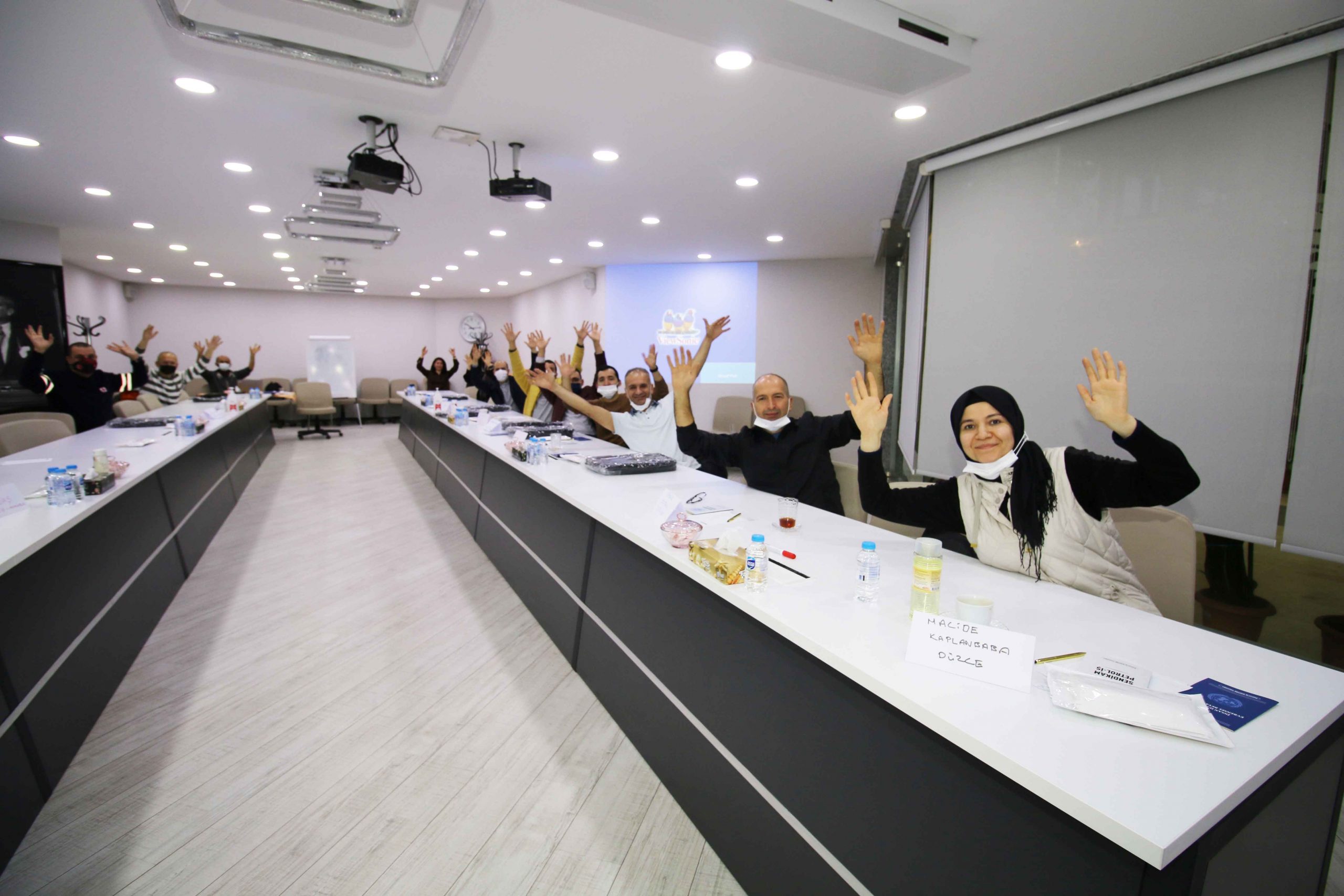 Türkiye’de Sendikal Alanda İlk Kez İşitme Engelli Üyeler İçin Sendikal Eğitim Yapılıyor