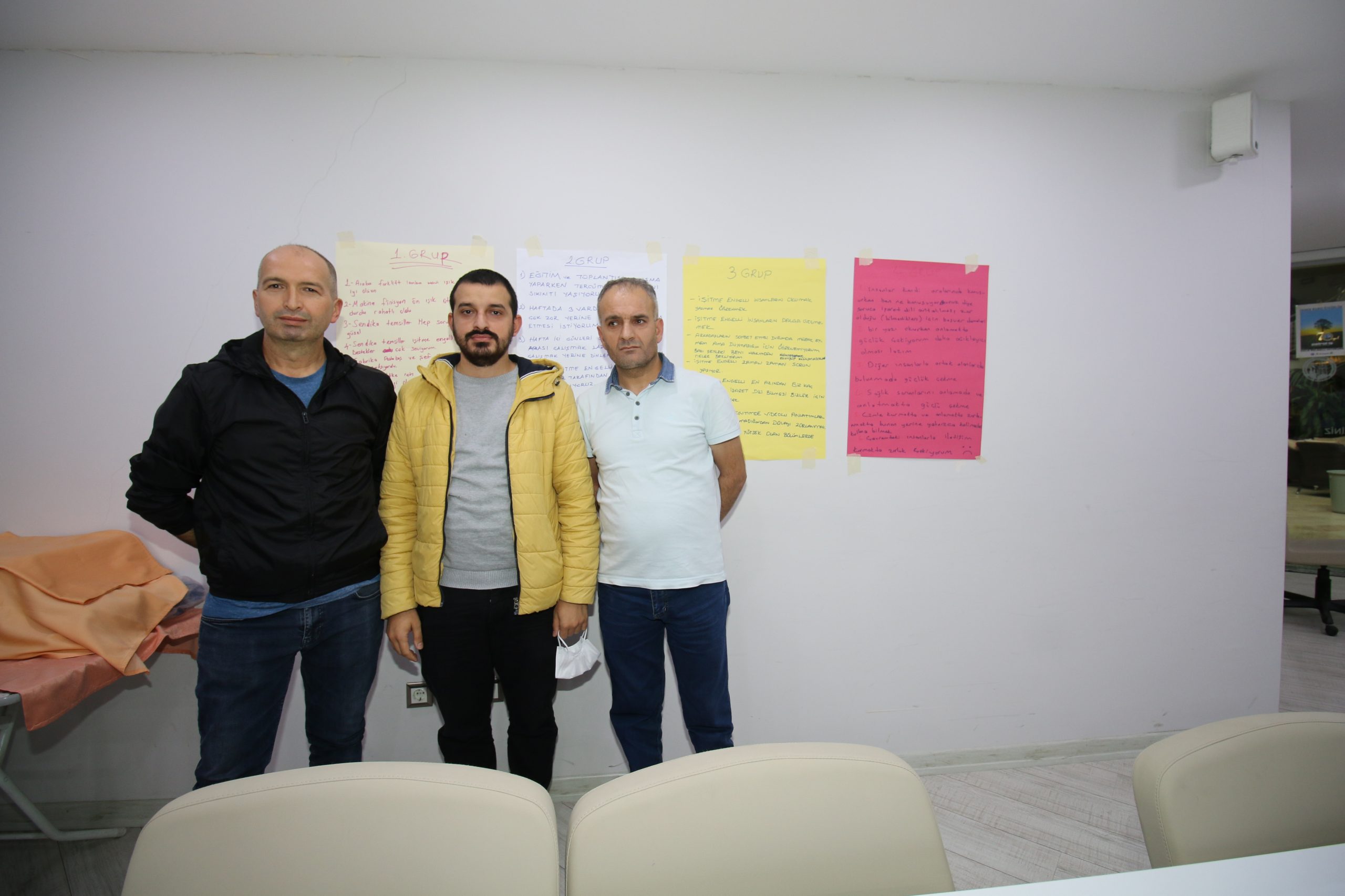 Türkiye’de Sendikal Alanda İlk Kez İşitme Engelli Üyeler İçin Sendikal Eğitim Yapılıyor