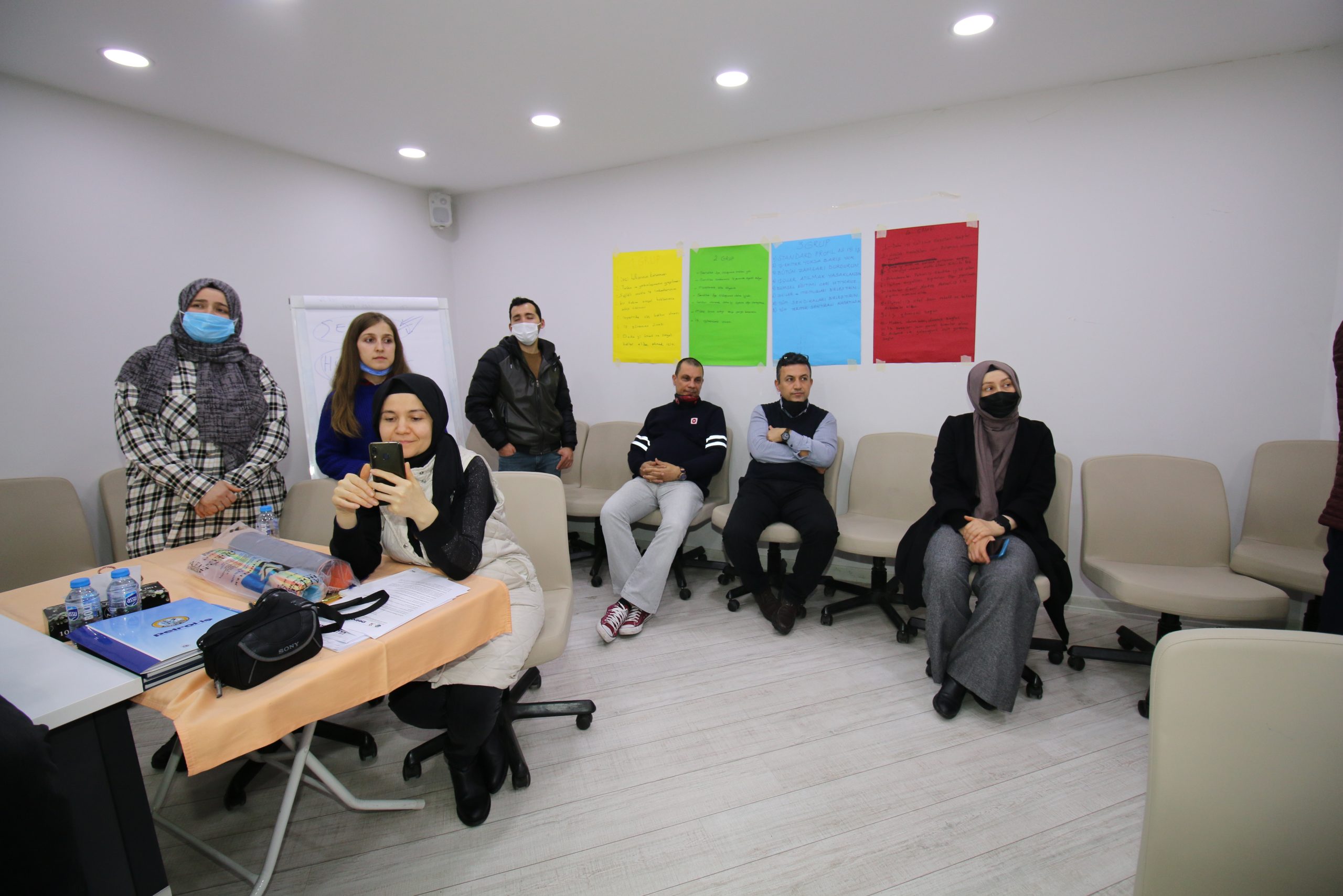 Türkiye’de Sendikal Alanda İlk Kez İşitme Engelli Üyeler İçin Sendikal Eğitim Yapılıyor