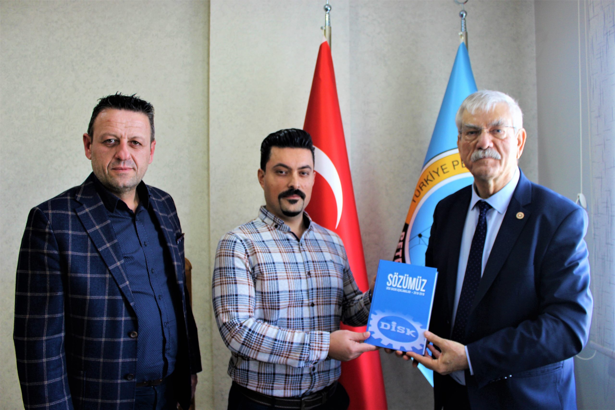 CHP 27. Dönem İzmir Milletvekili Kani Beko Aliağa Şubemizi Ziyaret Etti