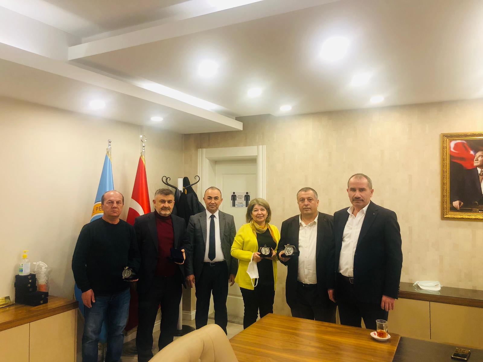Ankara Şubemizden, Botaş İşyerlerinden Emekli Olan Üyelerimize Plaket