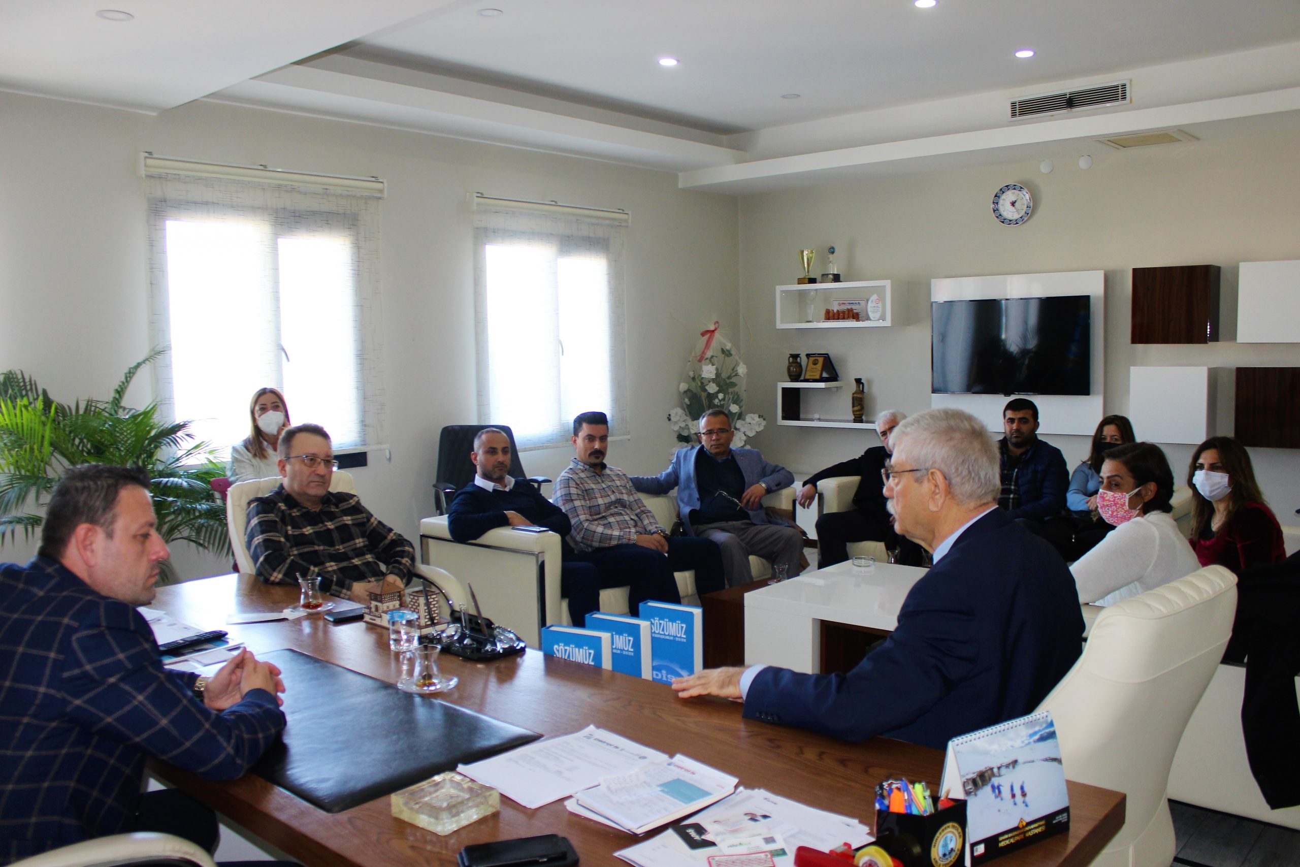 CHP 27. Dönem İzmir Milletvekili Kani Beko Aliağa Şubemizi Ziyaret Etti