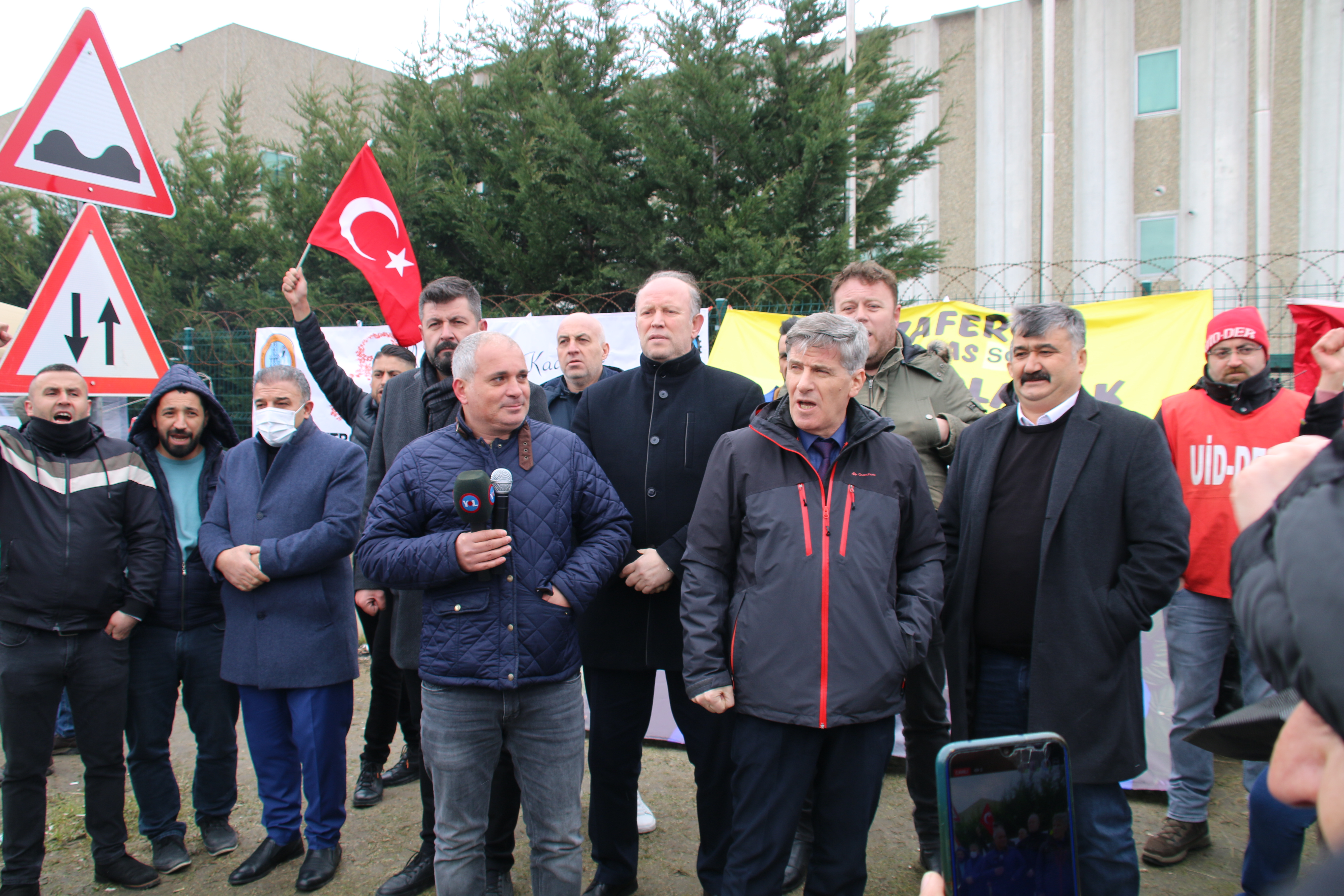 DYO Boya İşyerlerinde TİS İmzalandı