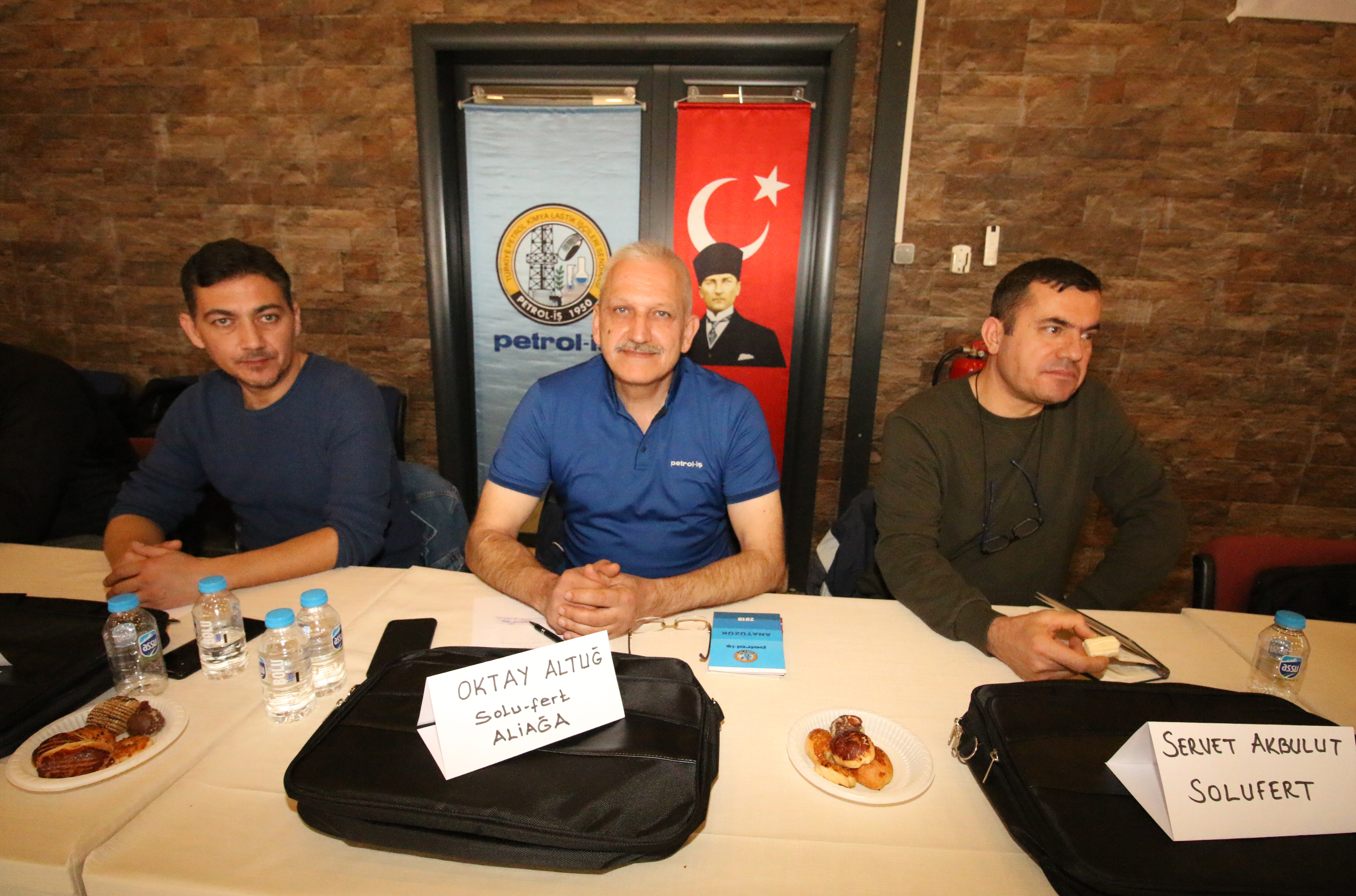 Polimer İşyerinde Grev İlanı Asıldı