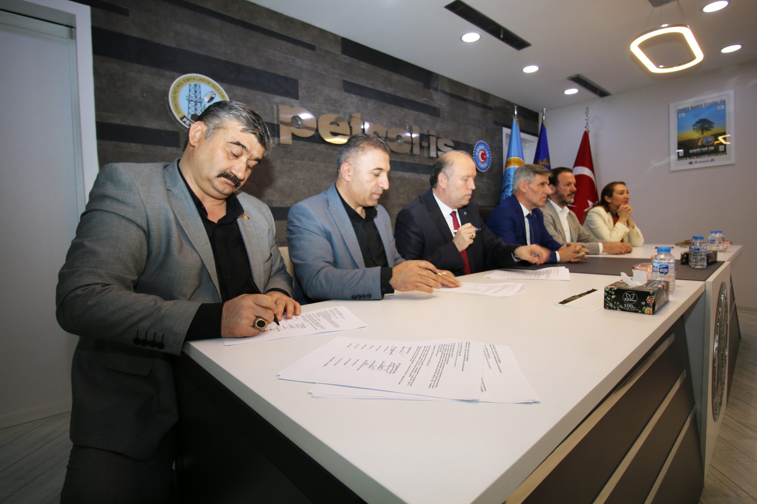 Alpla Plastik İşyerinde TİS İmzalandı