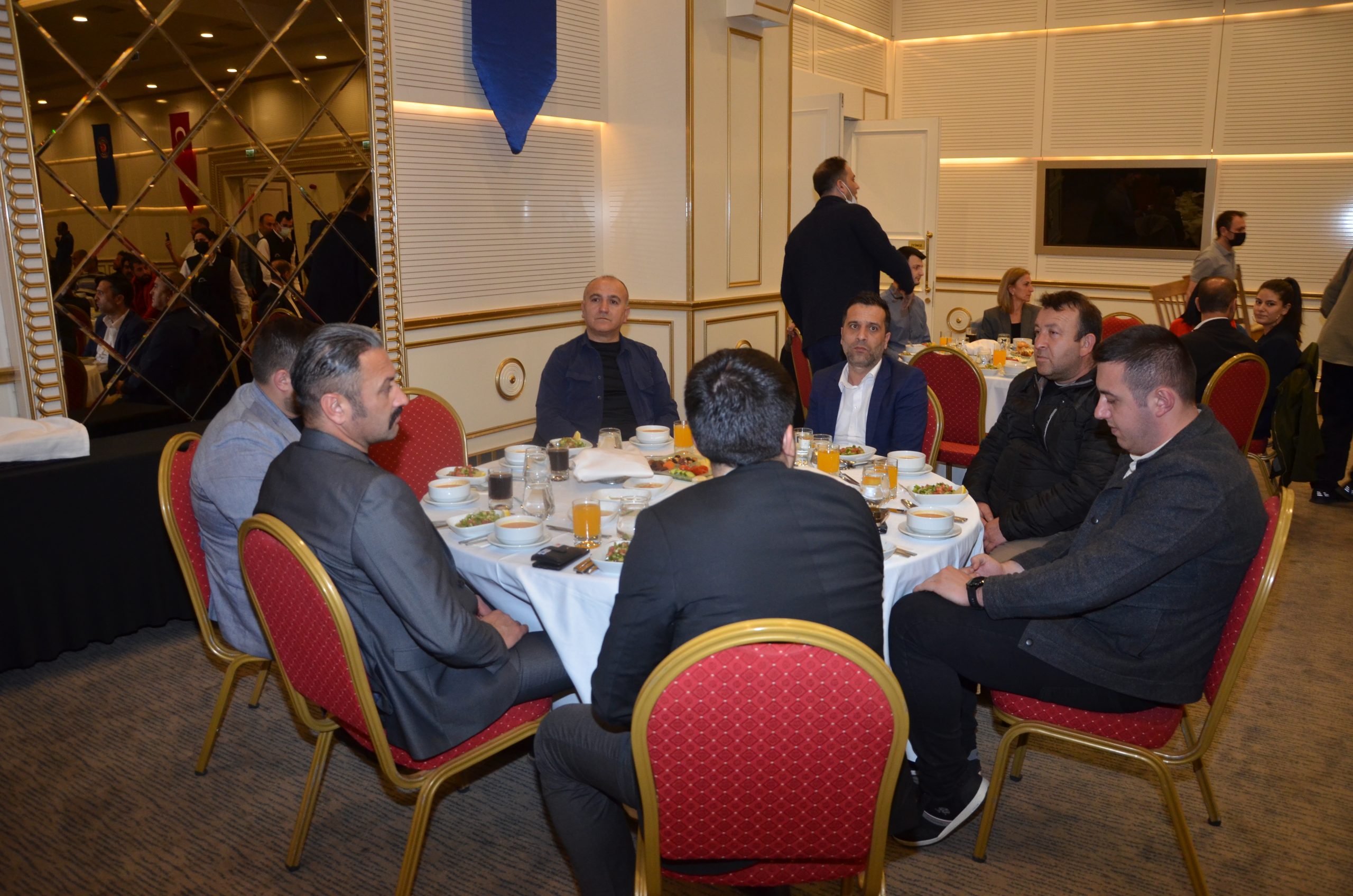 Genel Başkanımız Türk-İş’in Atık İşçileri ile Yaptığı İftar Programına Katıldı