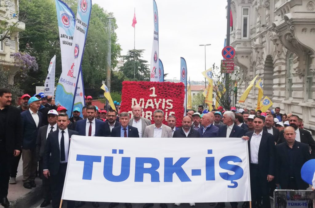 Türk-İş 1 Mayıs Birlik, Mücadale ve Dayanışma Günü’nde Taksim'de Anma Programı Gerçekleştirdi