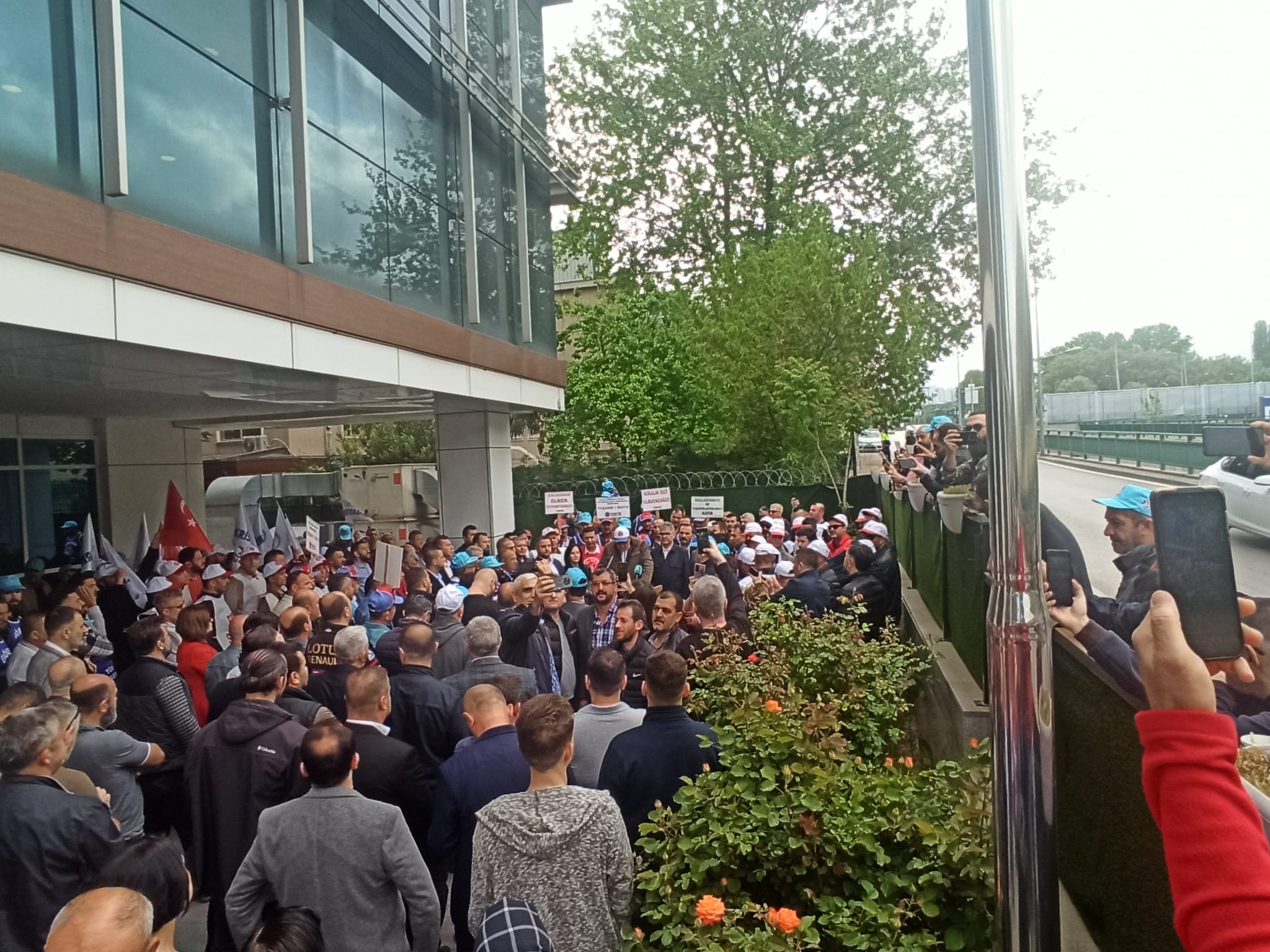 Bursa Şubemizde 1 Mayıs Kutlaması