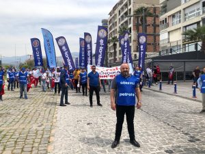 İzmir Gündoğdu Meydanında Coşkulu 1 Mayıs