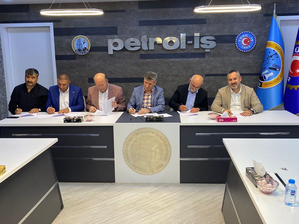 Gebze Şubemize Bağlı Novares’te TİS İmzalandı