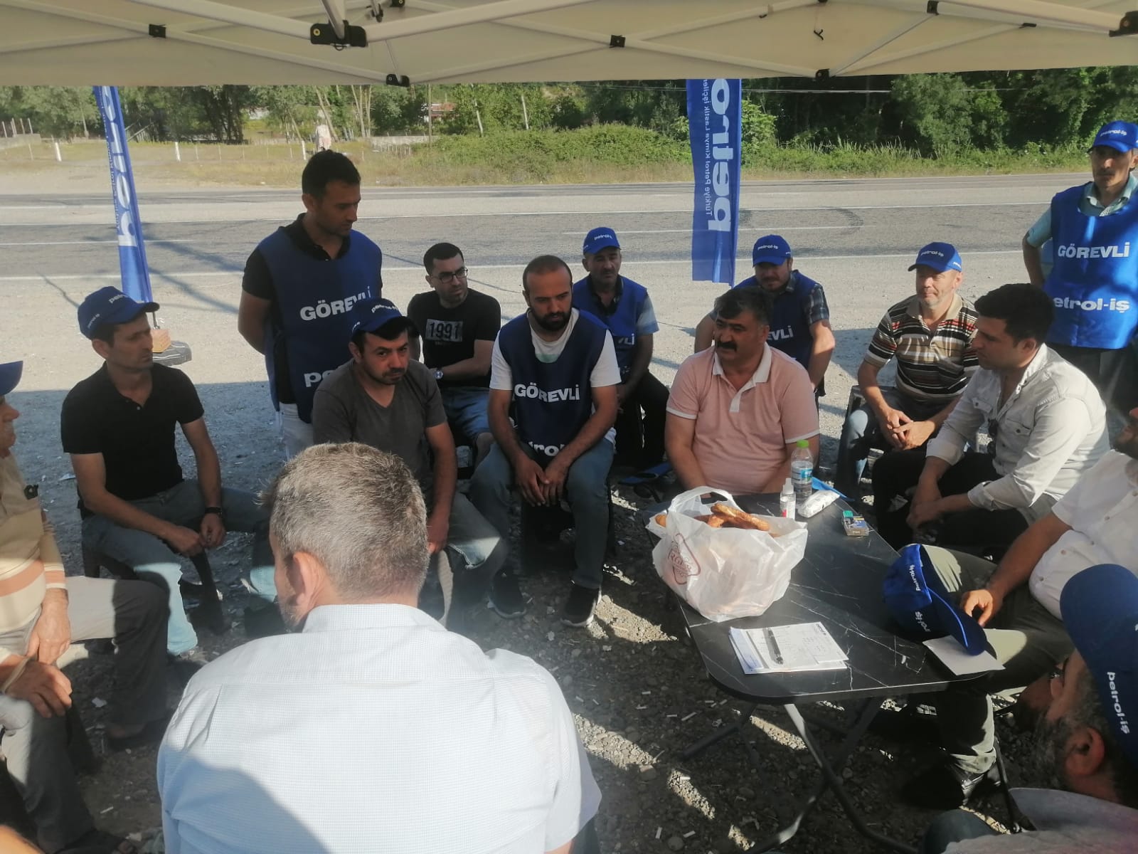 Genel Örgütlenme ve Eğitim Sekreterimiz Niyazi Recepkethüda’dan Ece Seramik Grevine Dayanışma Ziyareti