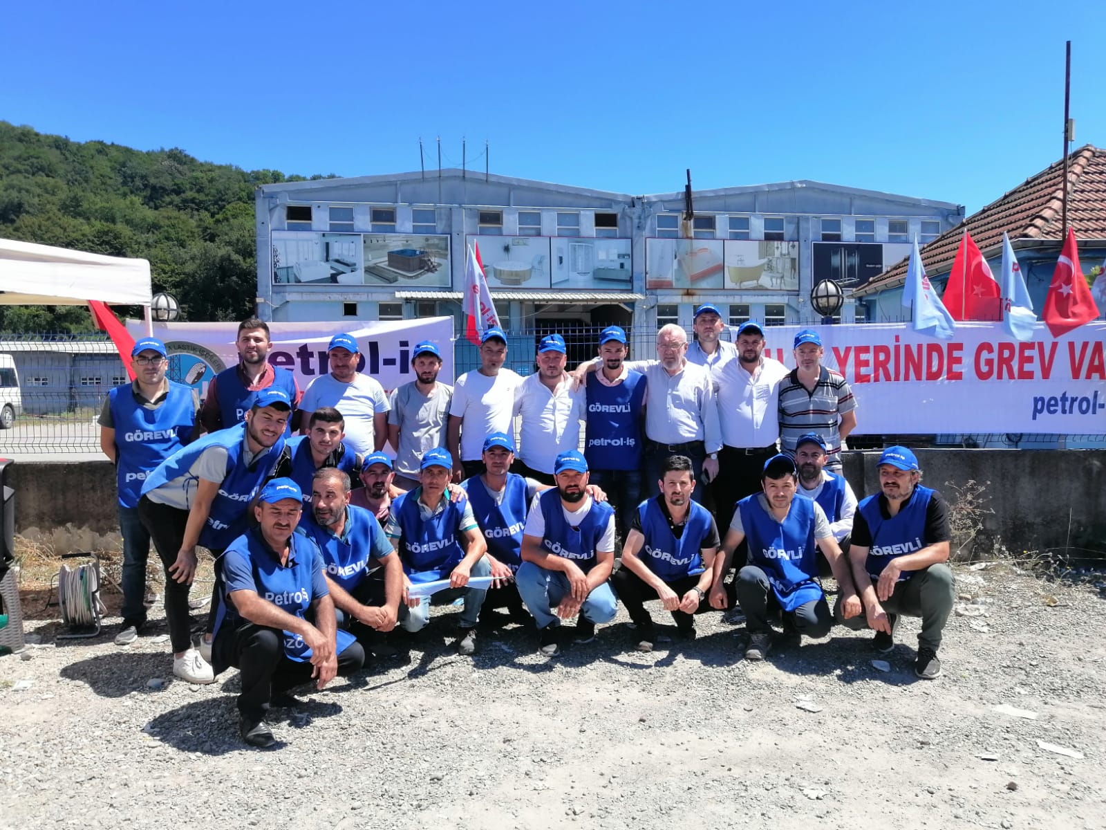 ECE SERAMİK GREVİMİZ COŞKUYLA BAŞLADI