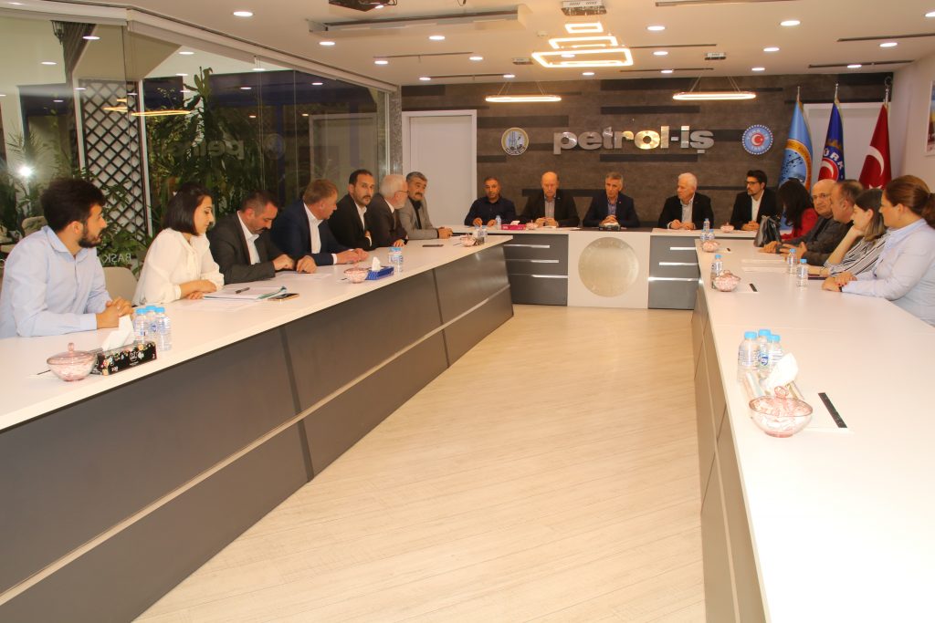 Yeni Örgütlendiğimiz Oksa İşyerinde TİS İmzalandı