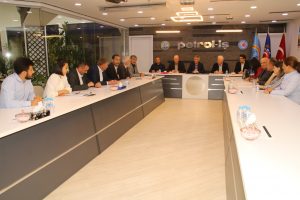 Yeni Örgütlendiğimiz Oksa İşyerinde TİS İmzalandı