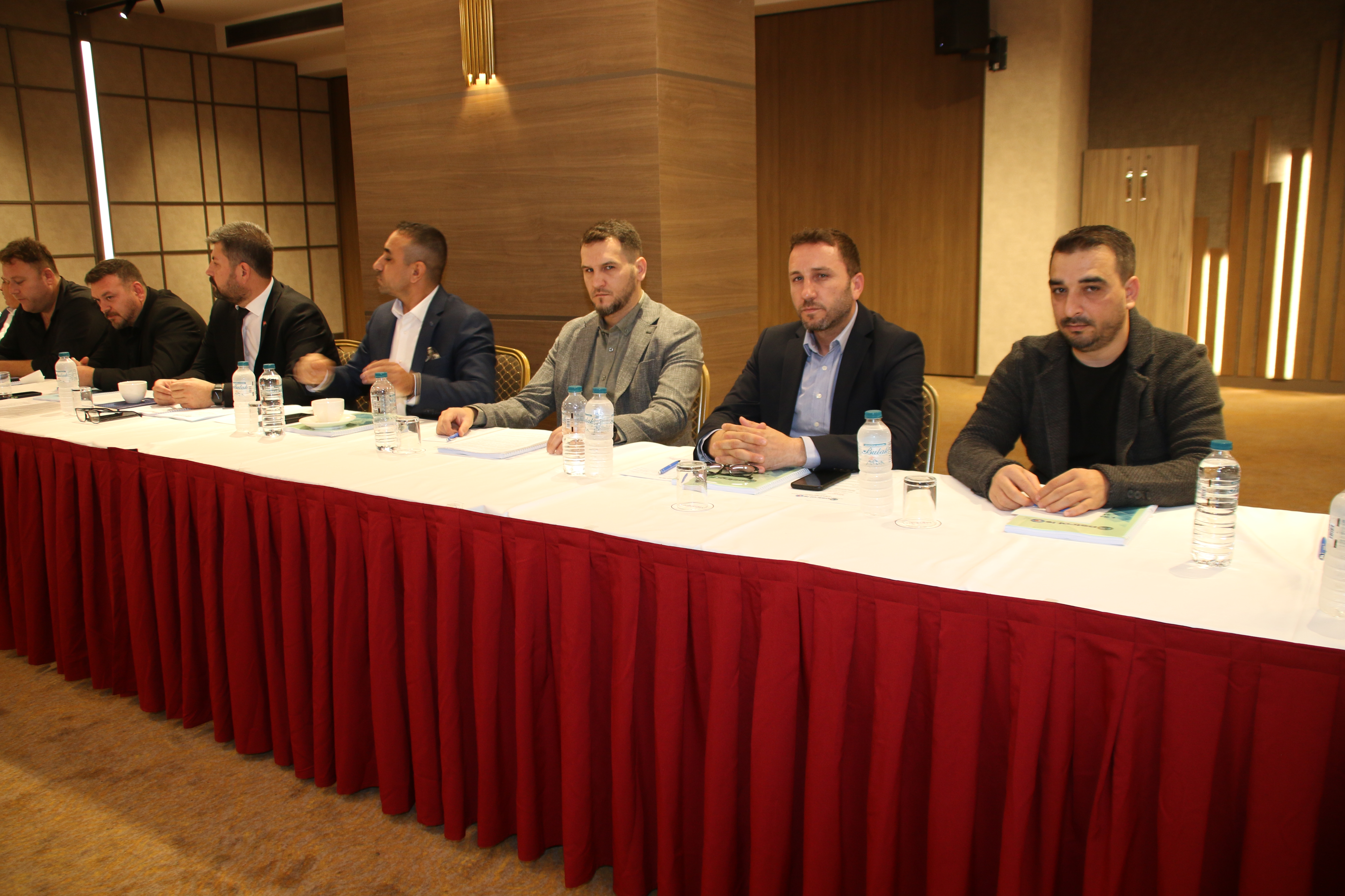 İzmir Şubemizin Örgütlü Olduğu İşyerlerinde Dayanışma Yemeği