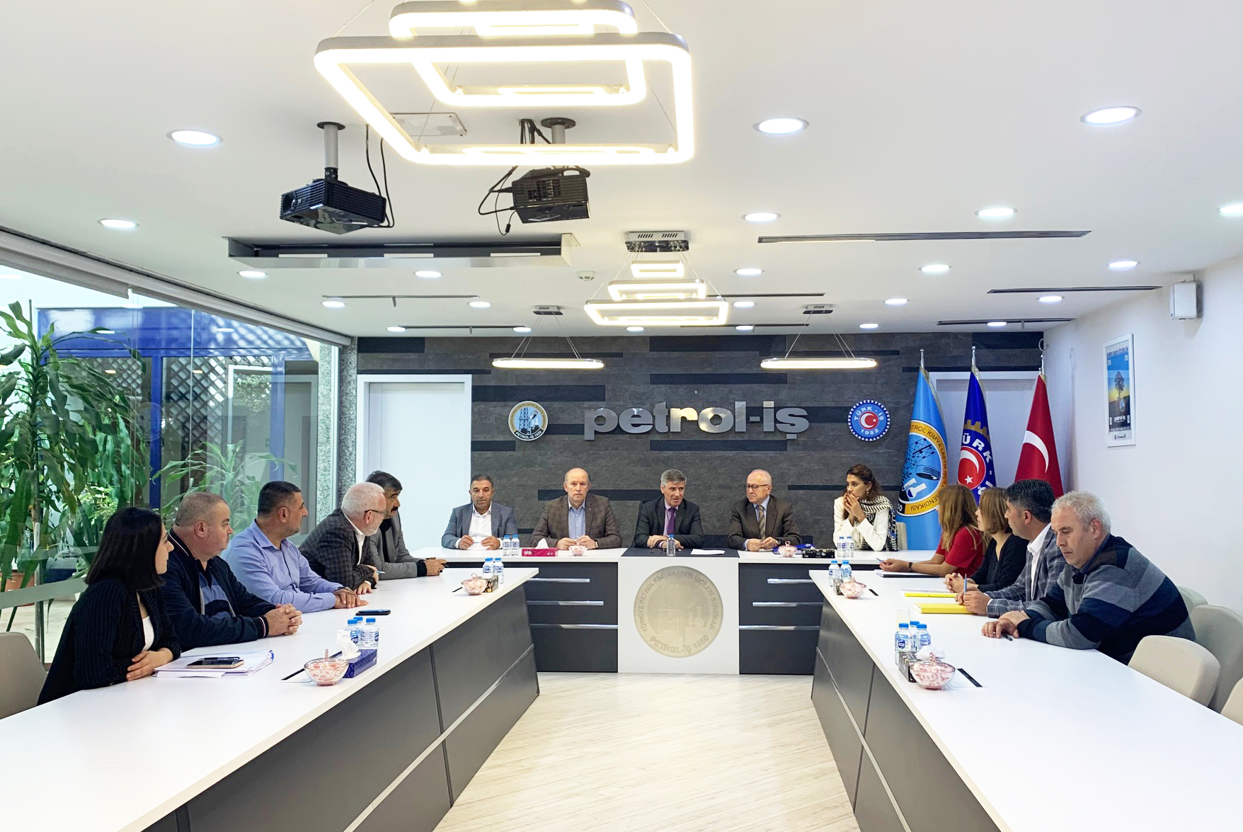 Gripin İlaç İşyerinde TİS İmzalandı