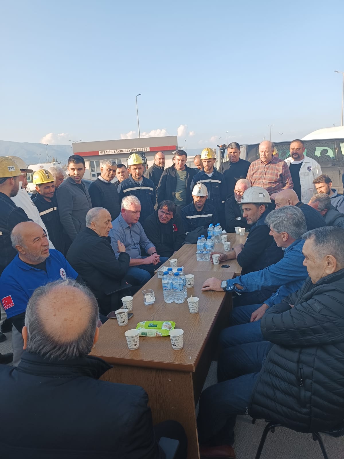 Genel Merkez Yöneticilerimiz Türk-İş Başkanı ile Bir Araya Geldi