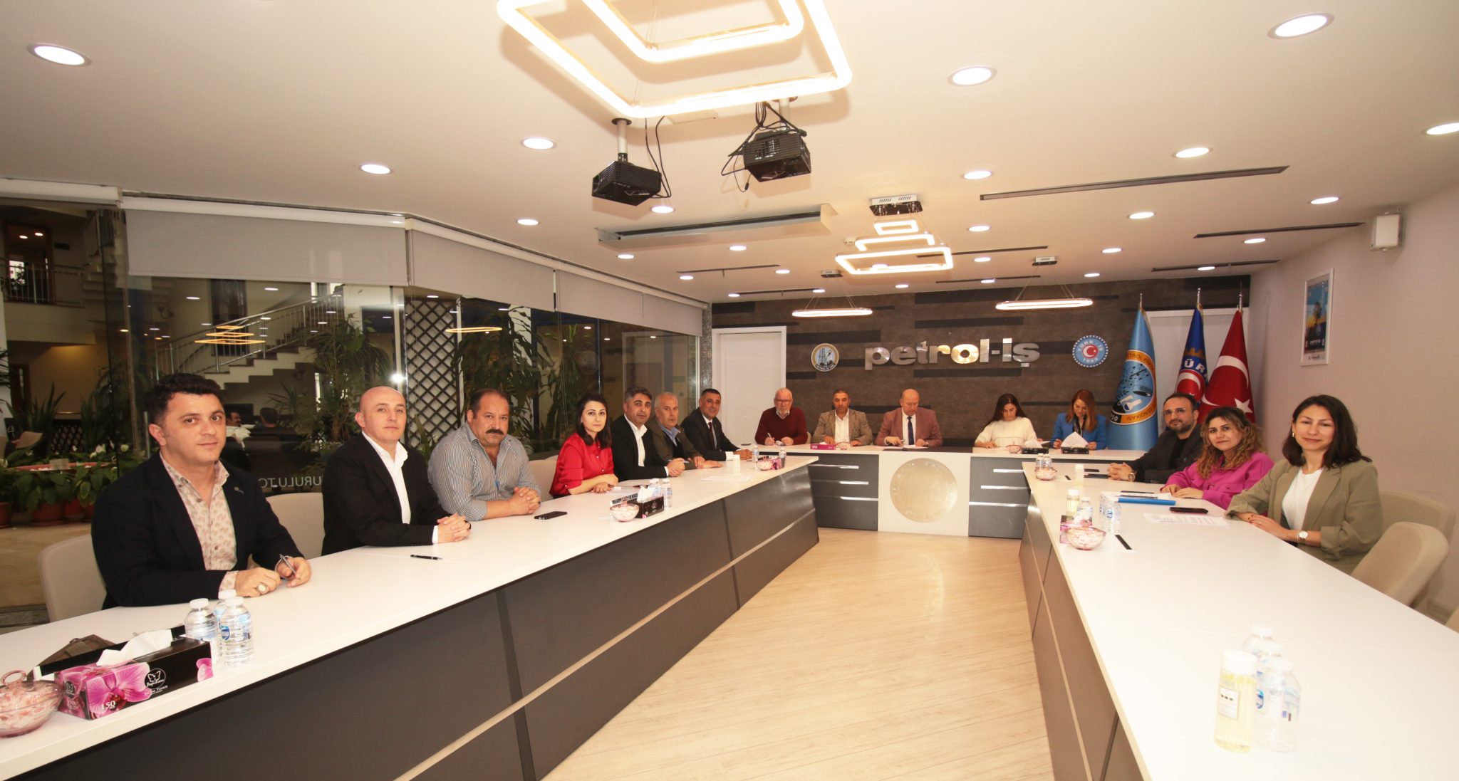 Novartis İşyerinde TİS İmzalandı