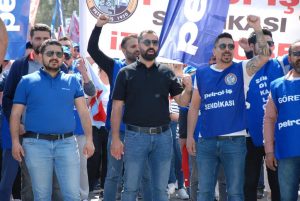 İzmir Şubemiz 1 Mayıs’ı Gündoğdu Meydanında Kutladı