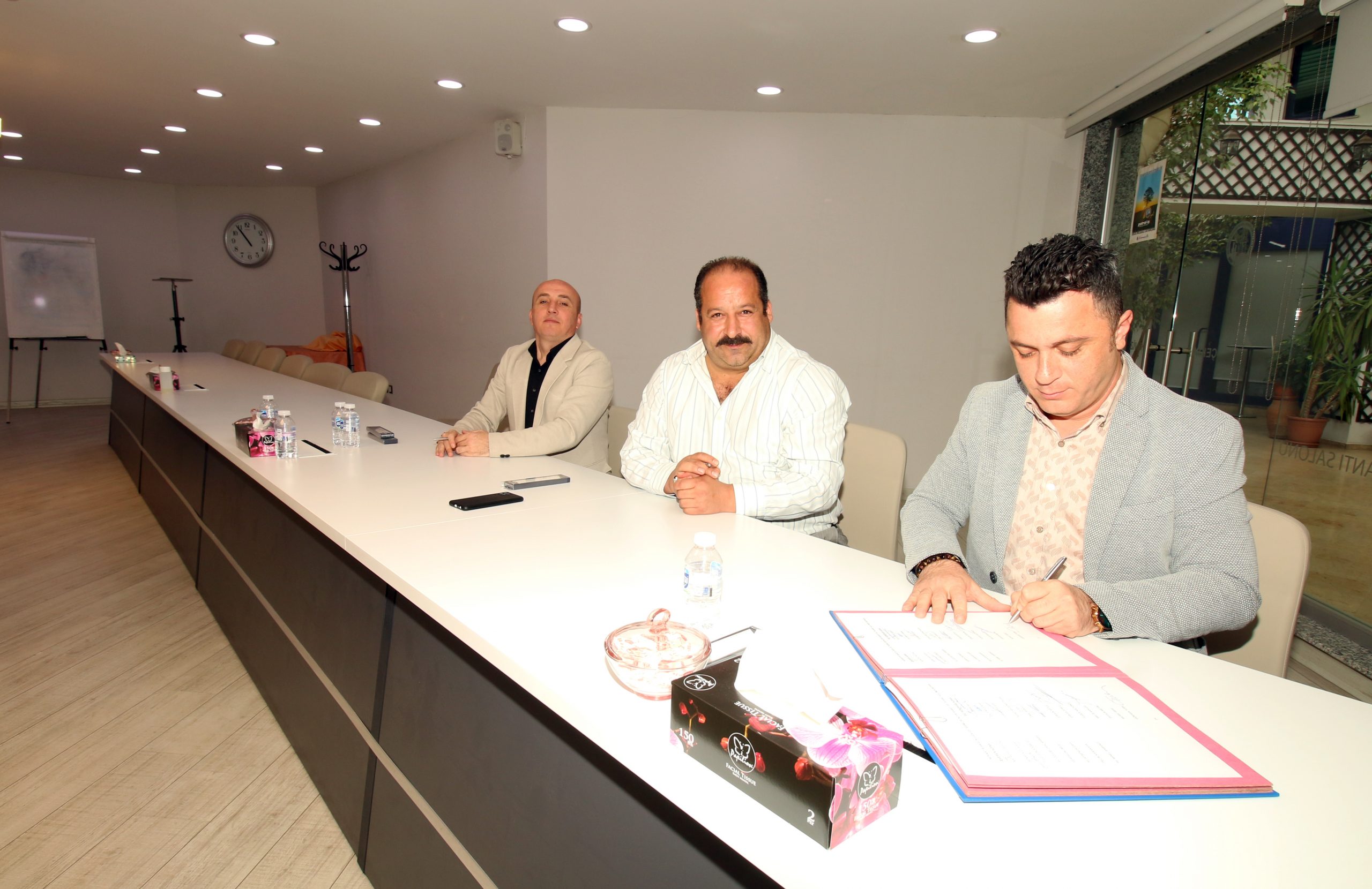 Novartis İşyerinde TİS İmzalandı