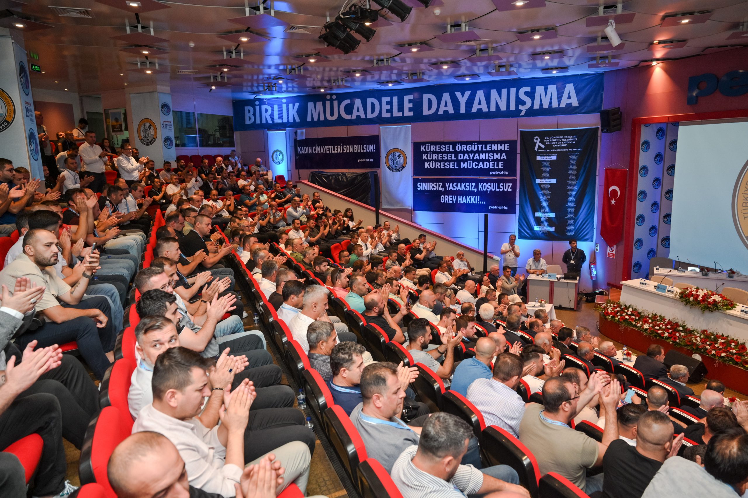 YENİ MERKEZ YÖNETİMİ BELİRLENDİ